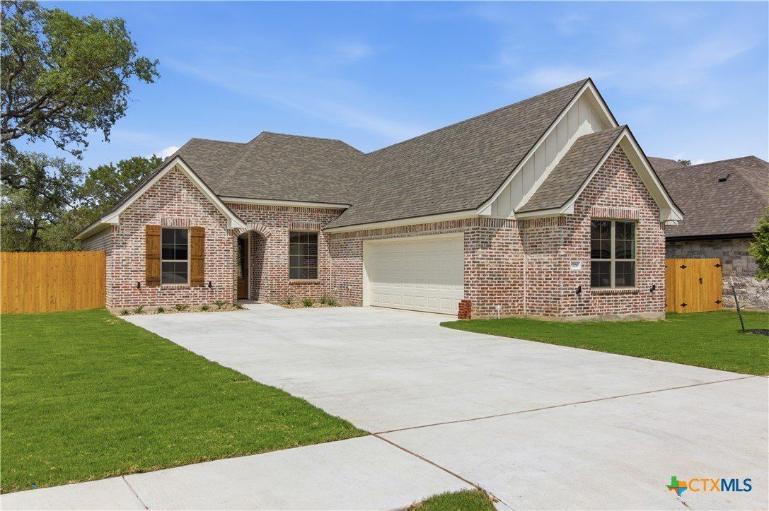 1206 Rylee Lane. Salado, TX 76571