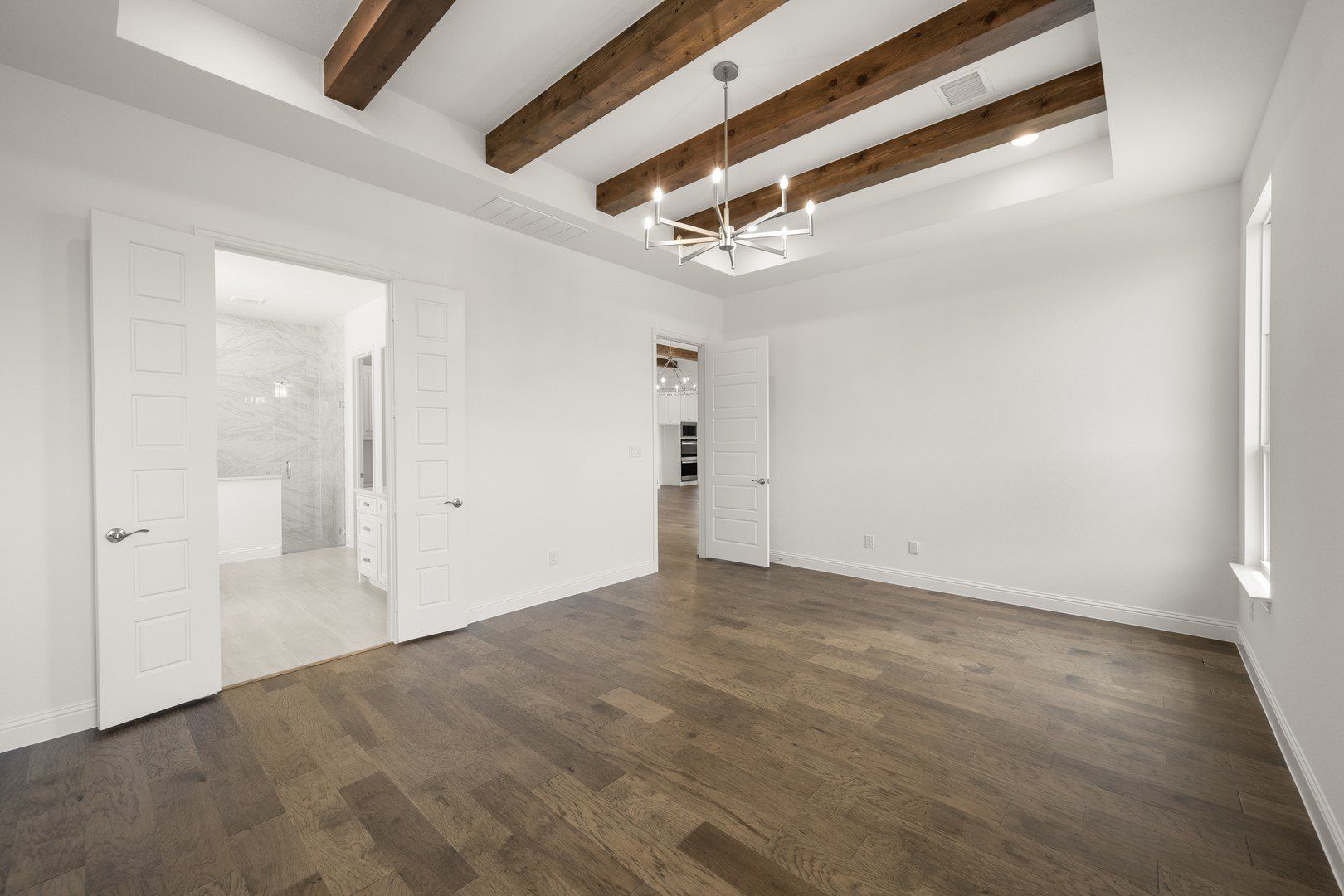 4718 Hawthorn Hills Lane. Arlington, TX 76005