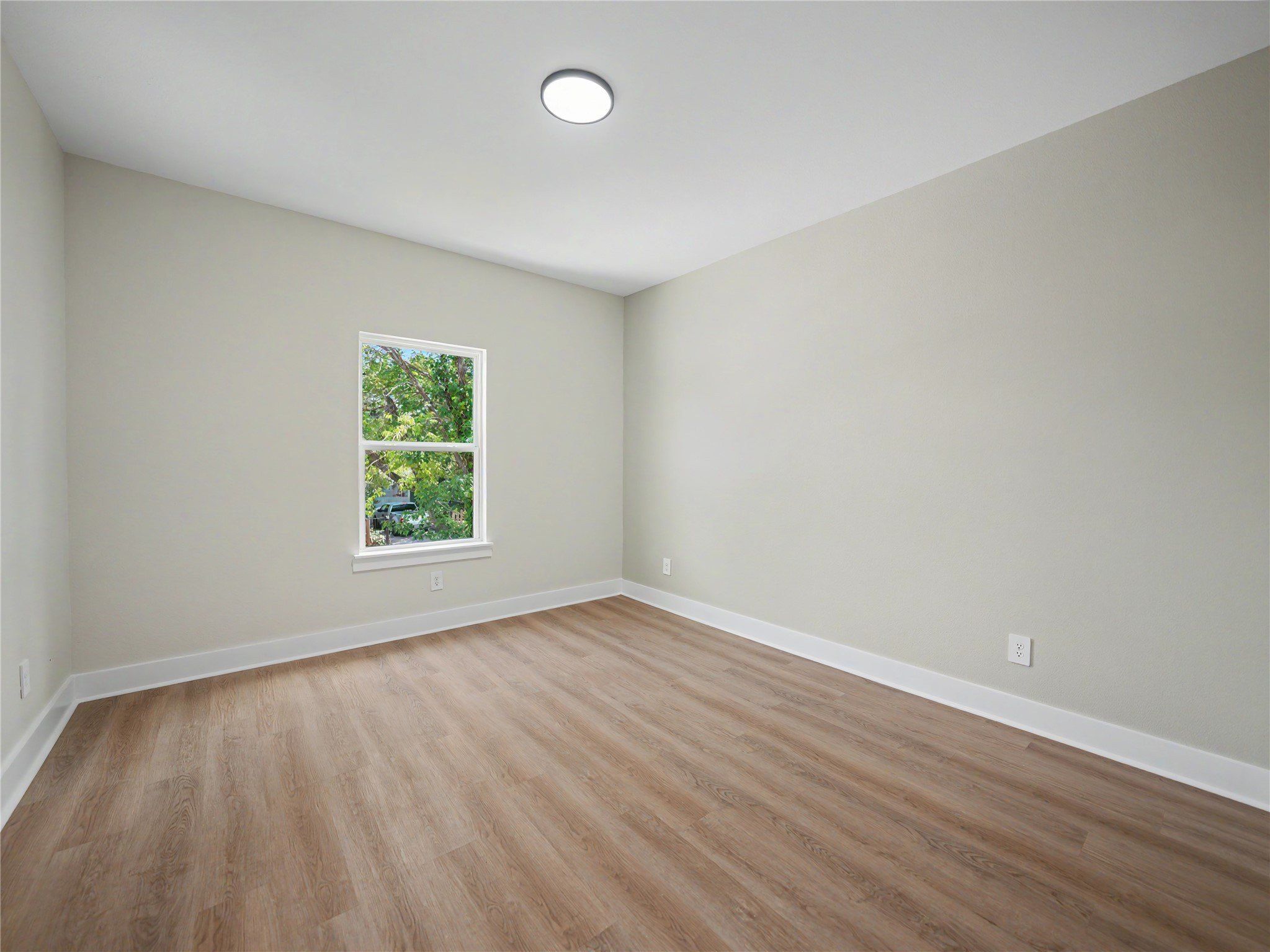 3309 Thannisch Avenue. Fort Worth, TX 76105