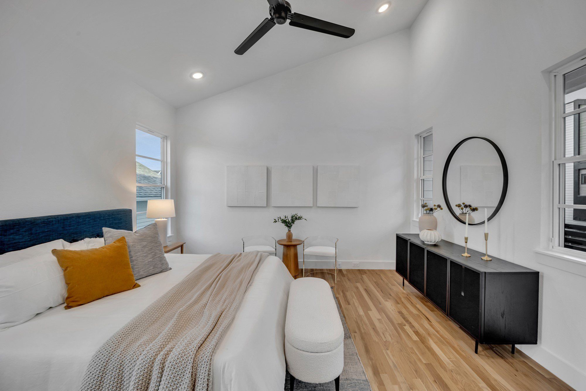 1512 Villars Street. Dallas, TX 75204