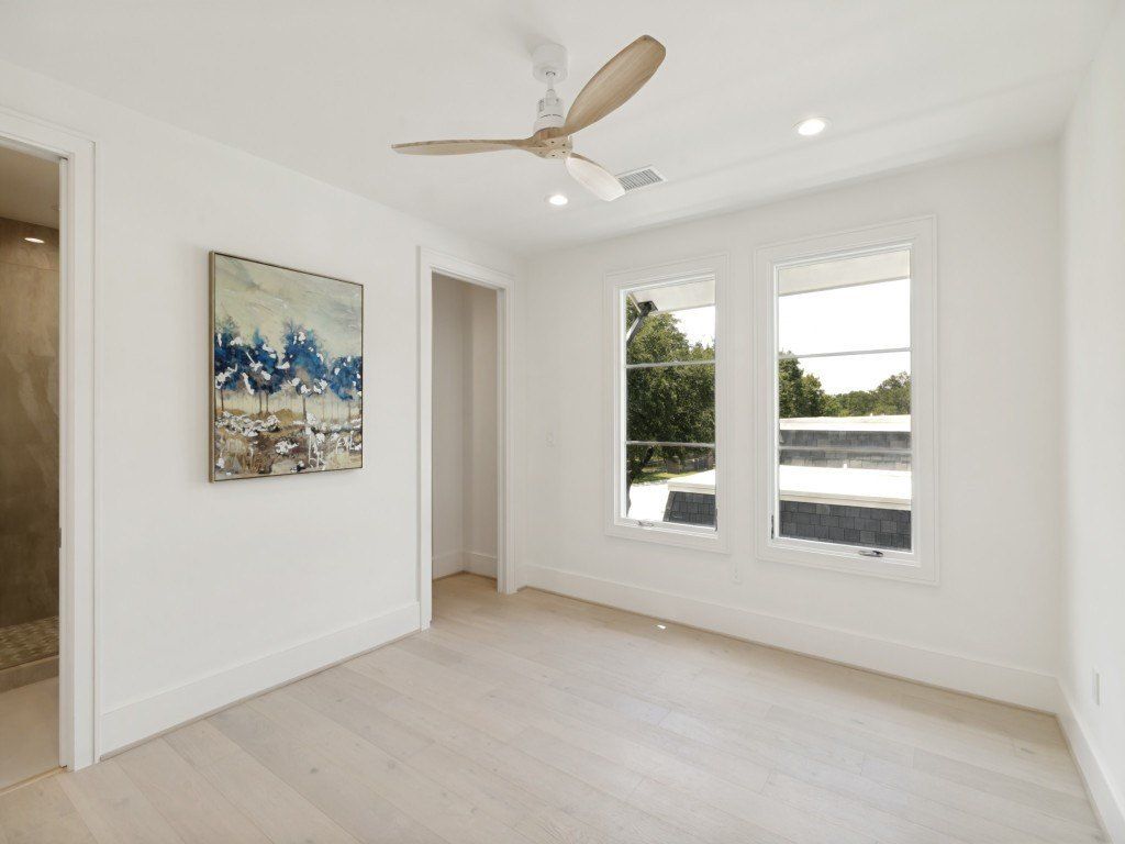 9539 Boedeker Drive. Dallas, TX 75225