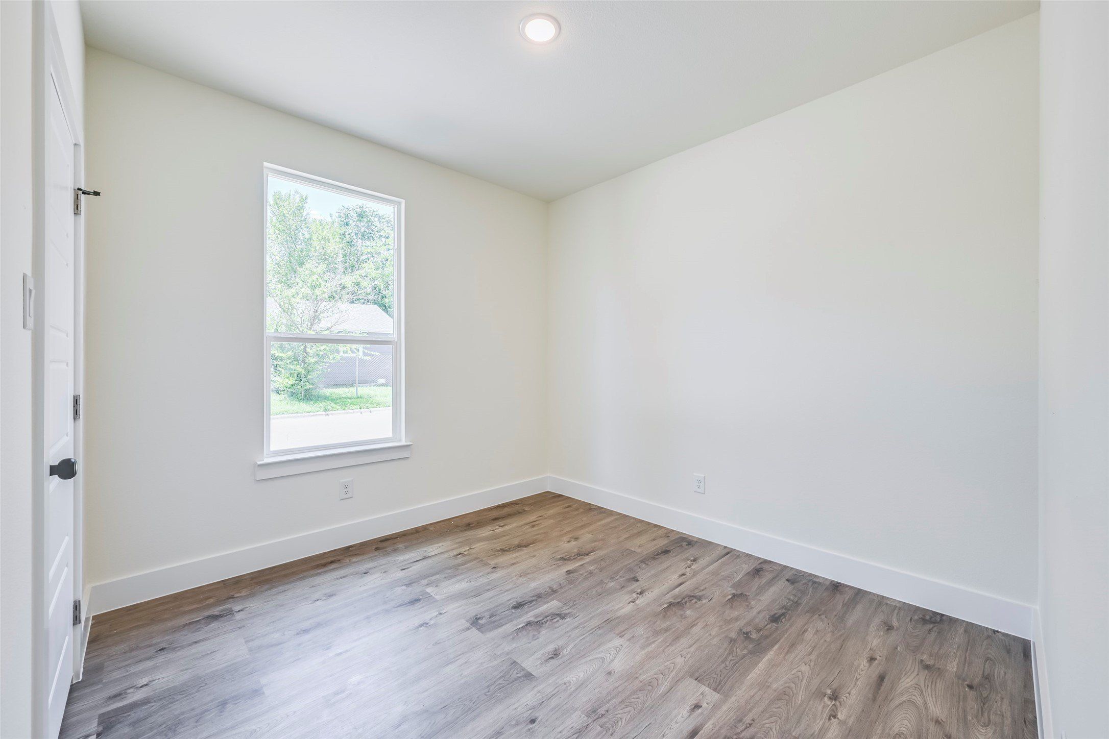 2701 Marburg. Dallas, TX 75210