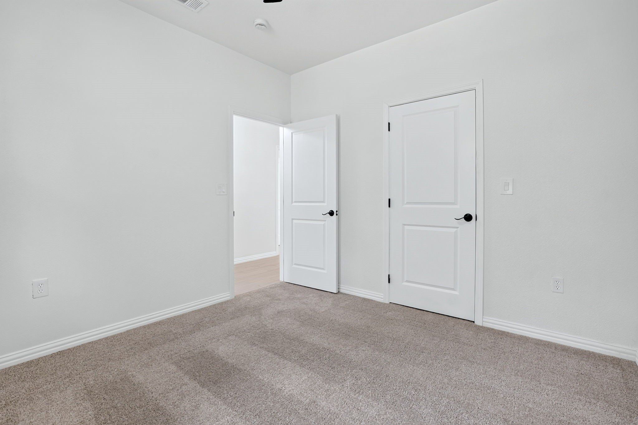 373 5Th Street Nw. Paris, TX 75460