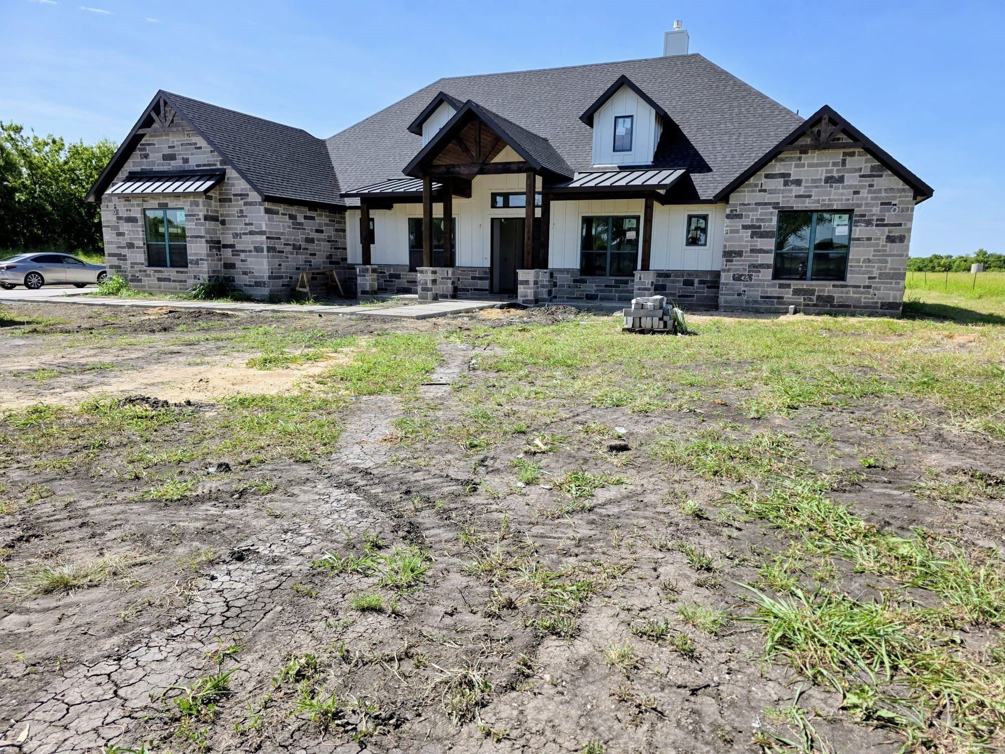 13601 Jackson Road. Krum, TX 76249