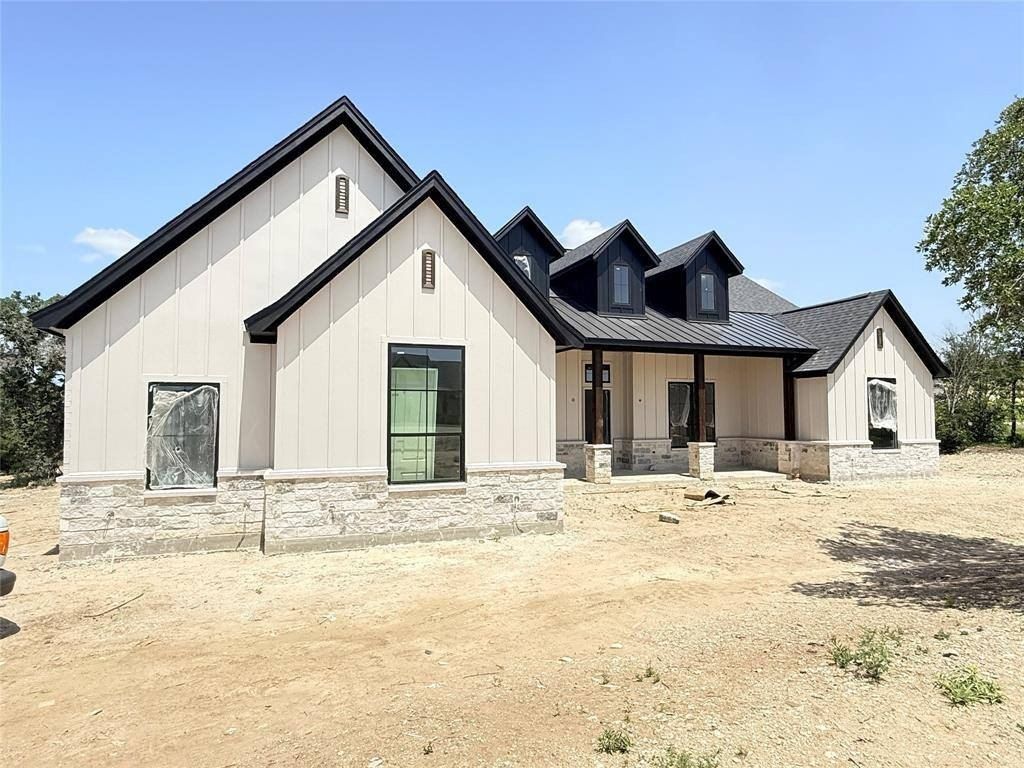 740 Burr Oak Lane. Weatherford, TX 76085