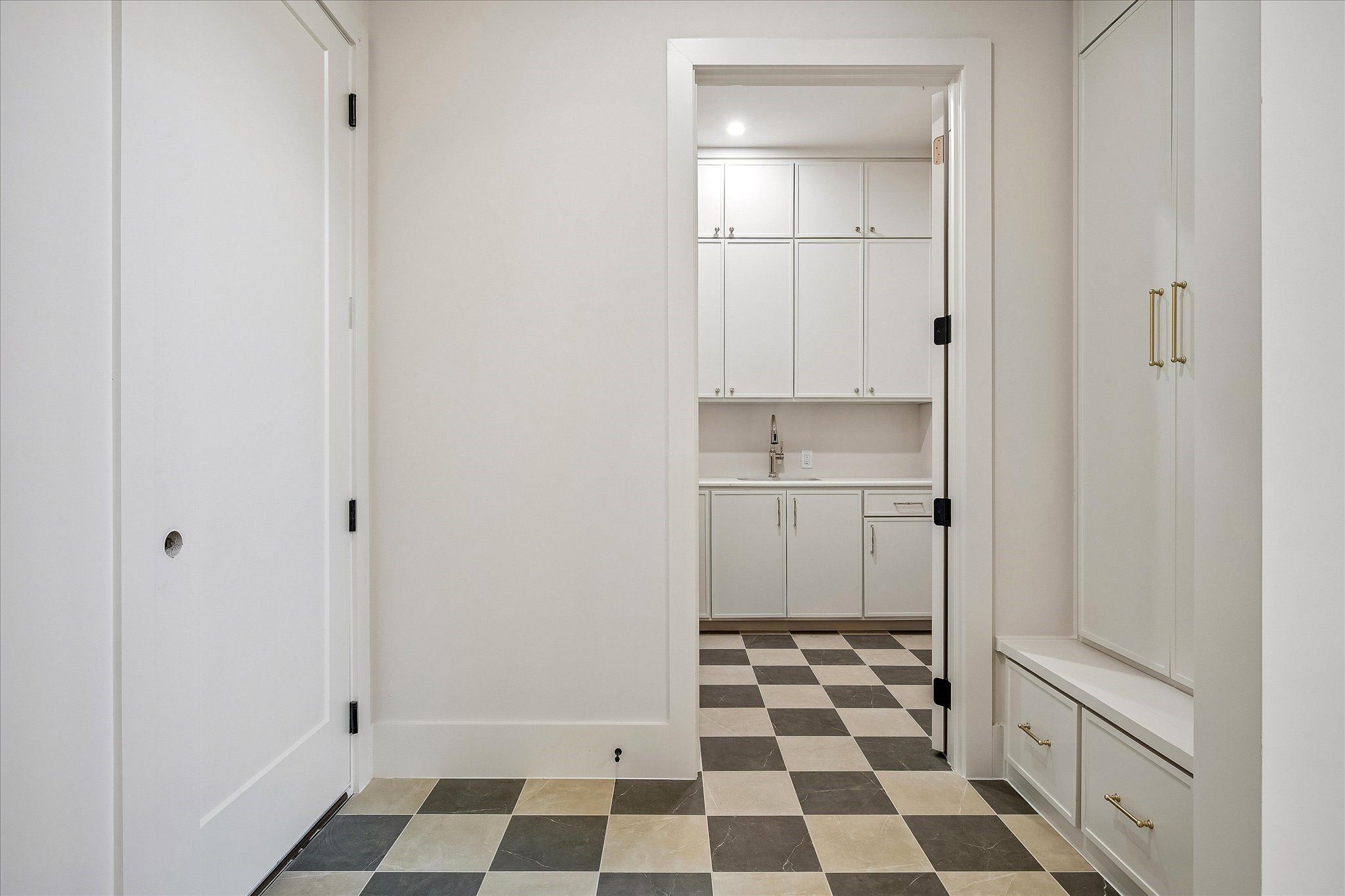 3304 Townsend Drive. Dallas, TX 75229