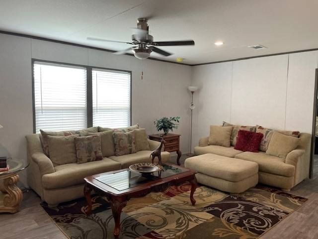 2300 Ward Bend Rd. Sealy, TX 77474
