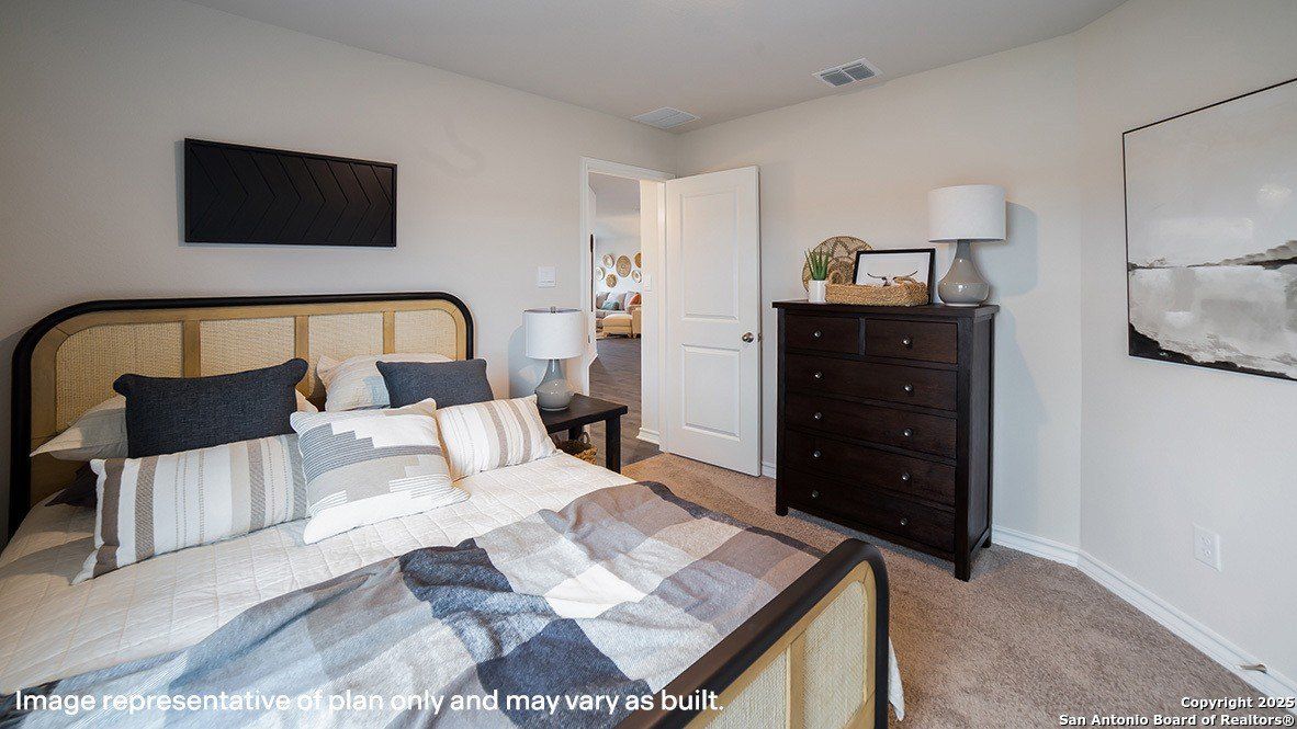4917 Fairway Bunker. San Antonio, TX 78261