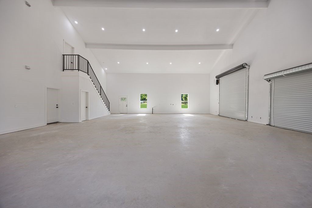 181 County Road 4757. Rhome, TX 76078