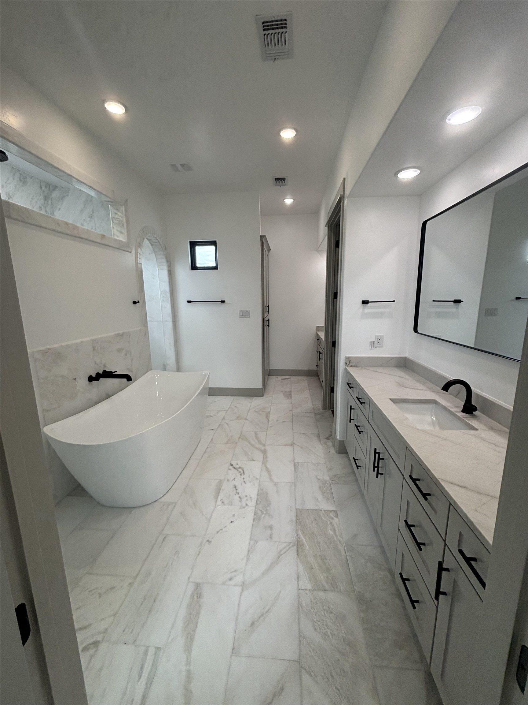 396 Burnet Oaks Drive. Burnet, TX 78611