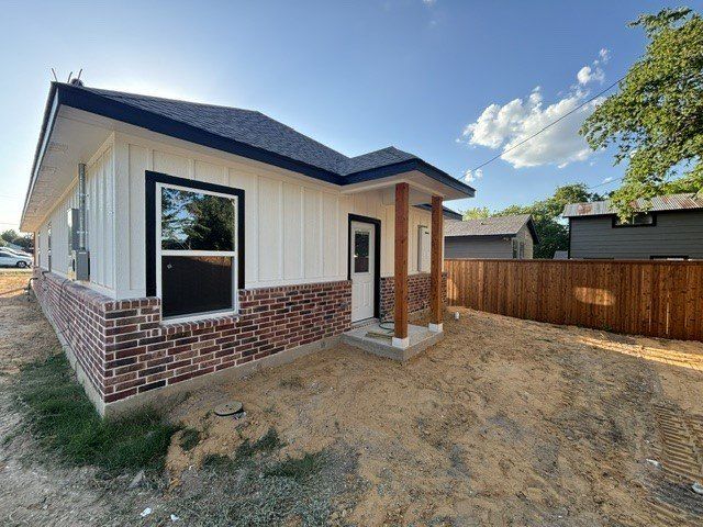 602 N 7Th Street. Midlothian, TX 76065