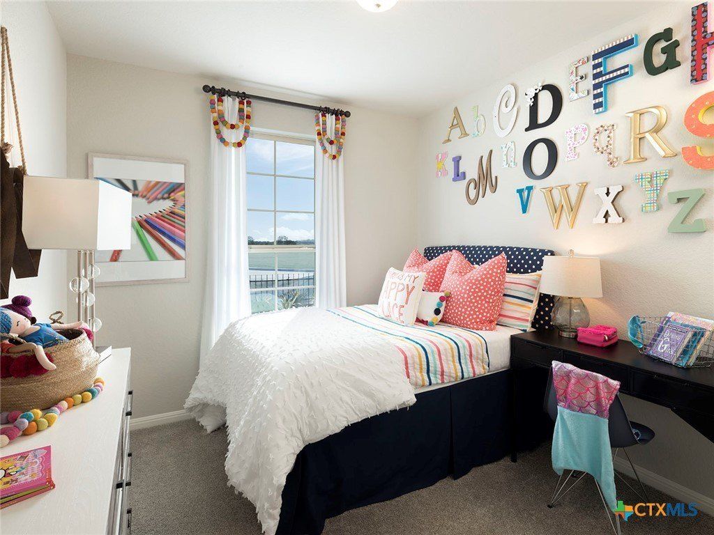 1556 Zion Drive. New Braunfels, TX 78132