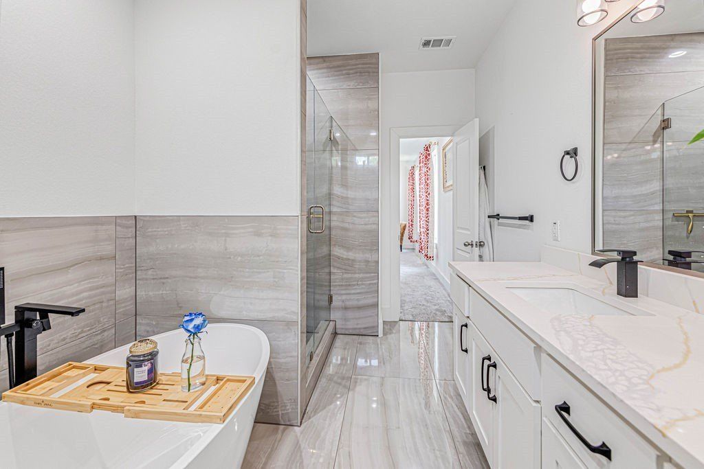 6314 Myrtle Street. Dallas, TX 75215