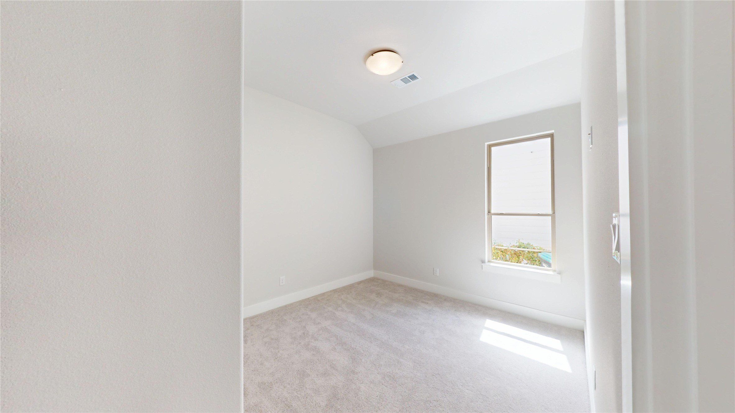 5624 Hiett Court. Fort Worth, TX 76112