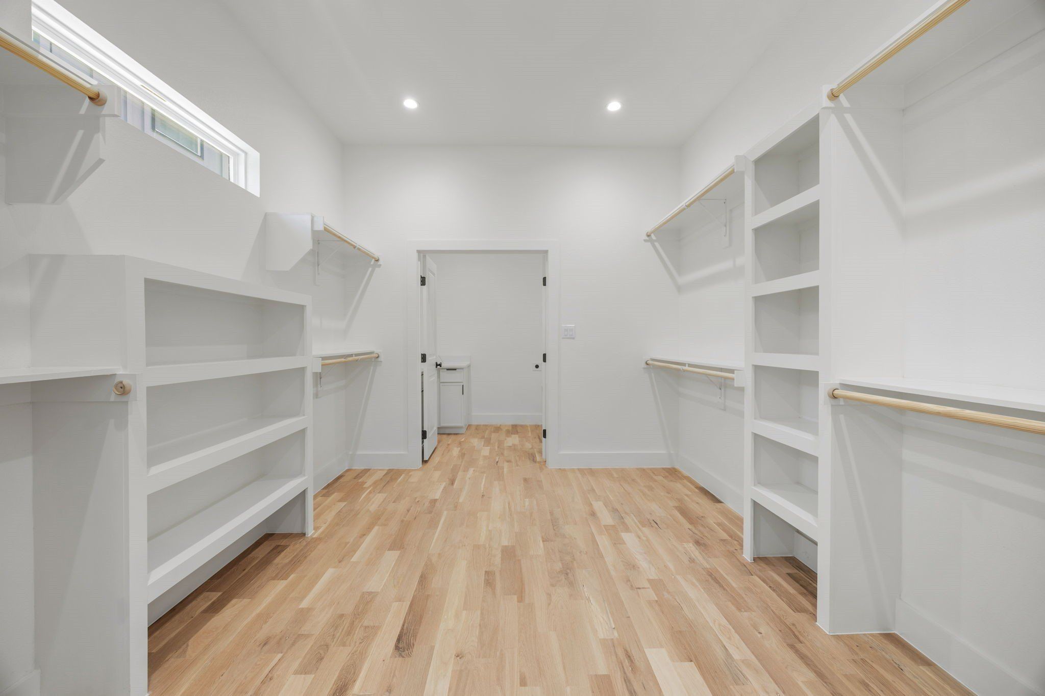 1138 Nolte Drive. Dallas, TX 75208