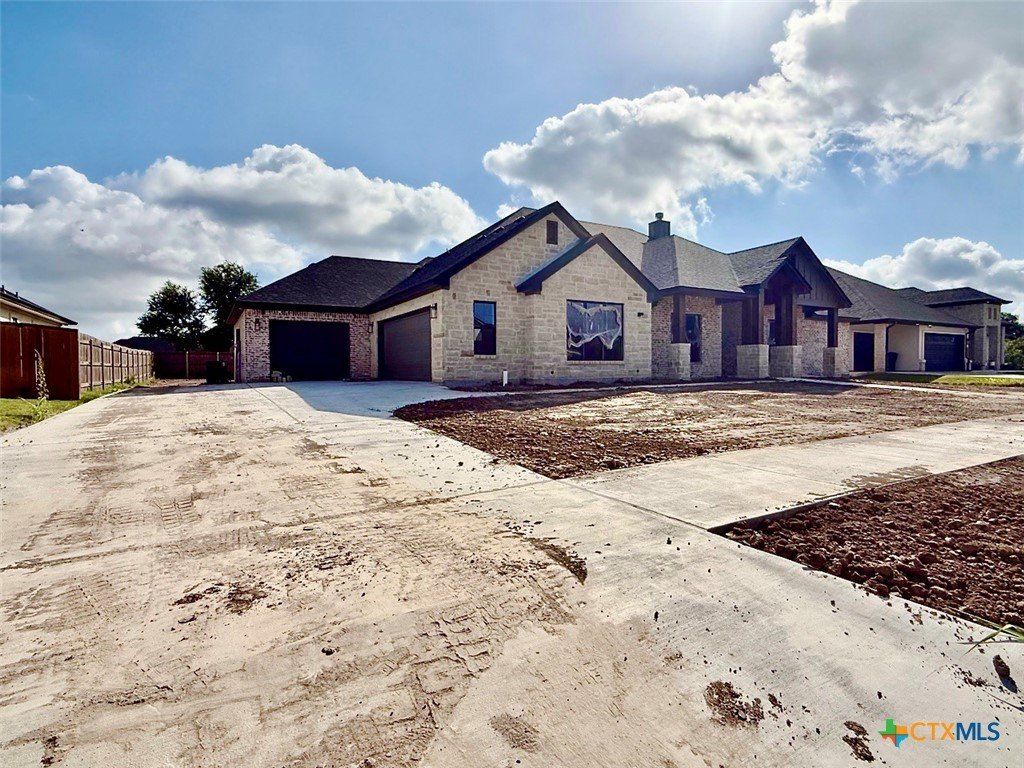1112 Fairfax Drive. Temple, TX 76502