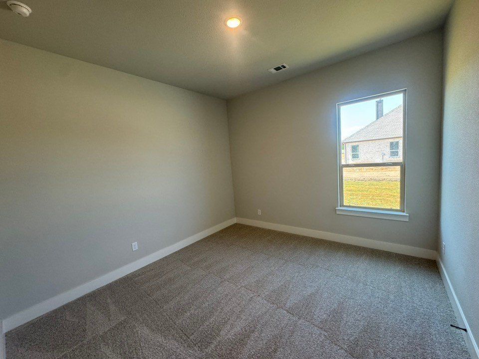 711 Water Side Drive. Van Alstyne, TX 75495