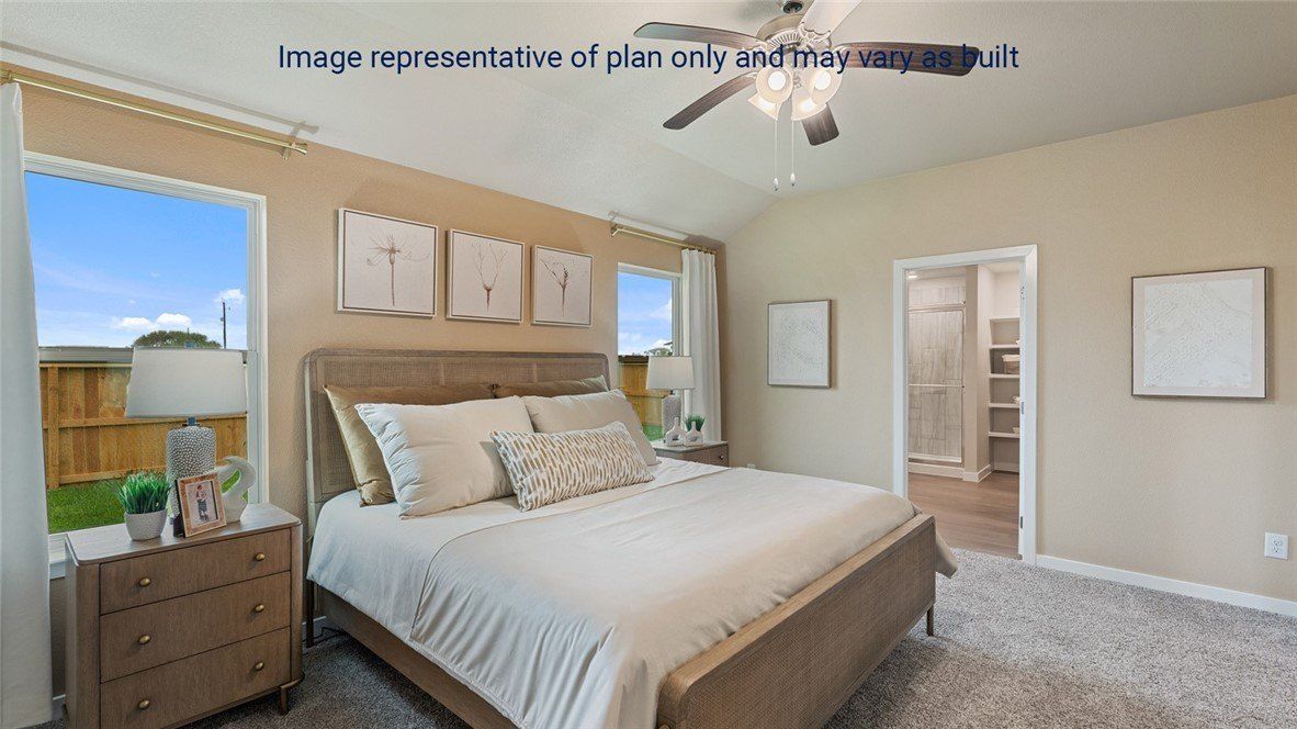 3638 Sahar Lake Drive. Robstown, TX 78380