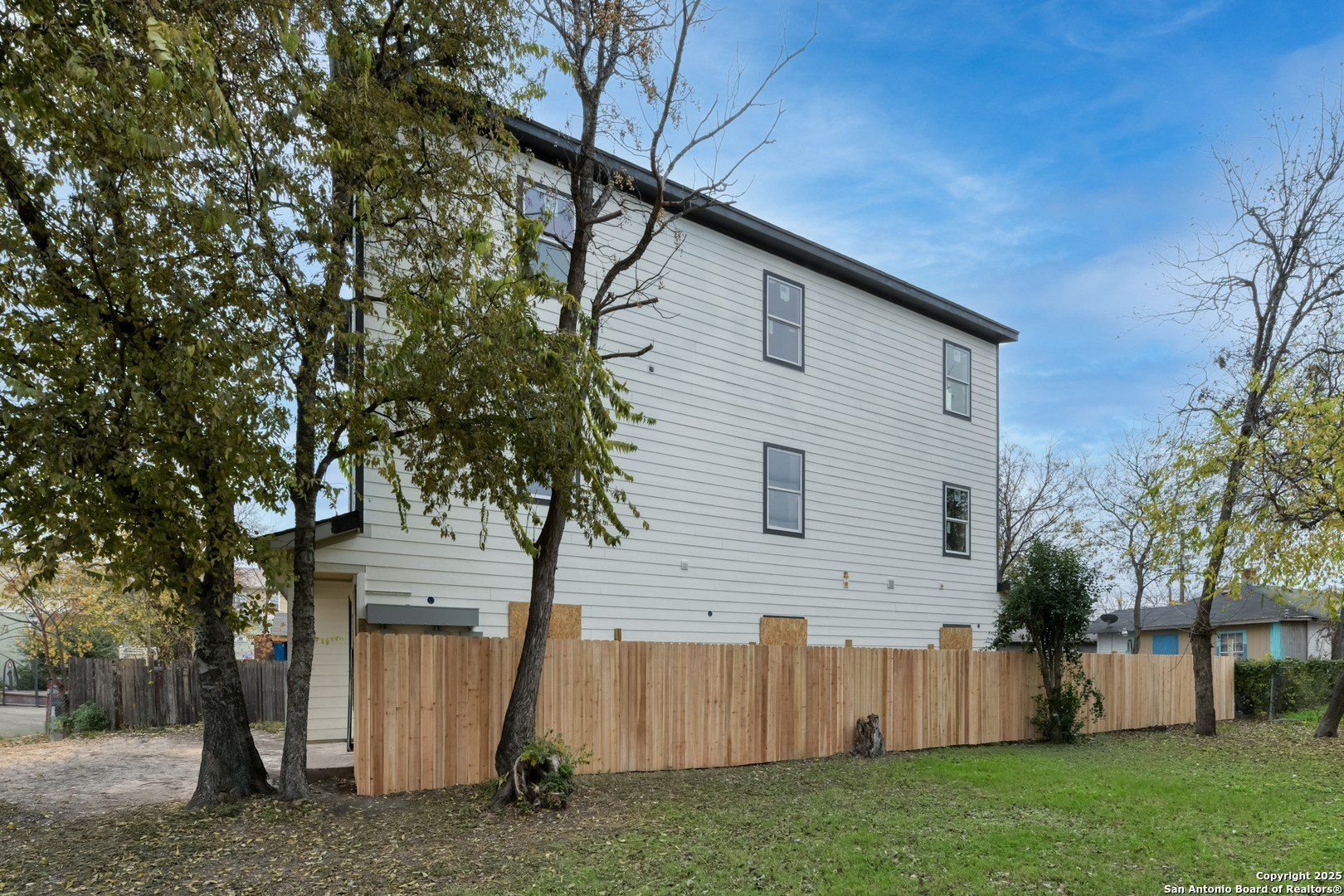 726 Arthur St. San Antonio, TX 78202