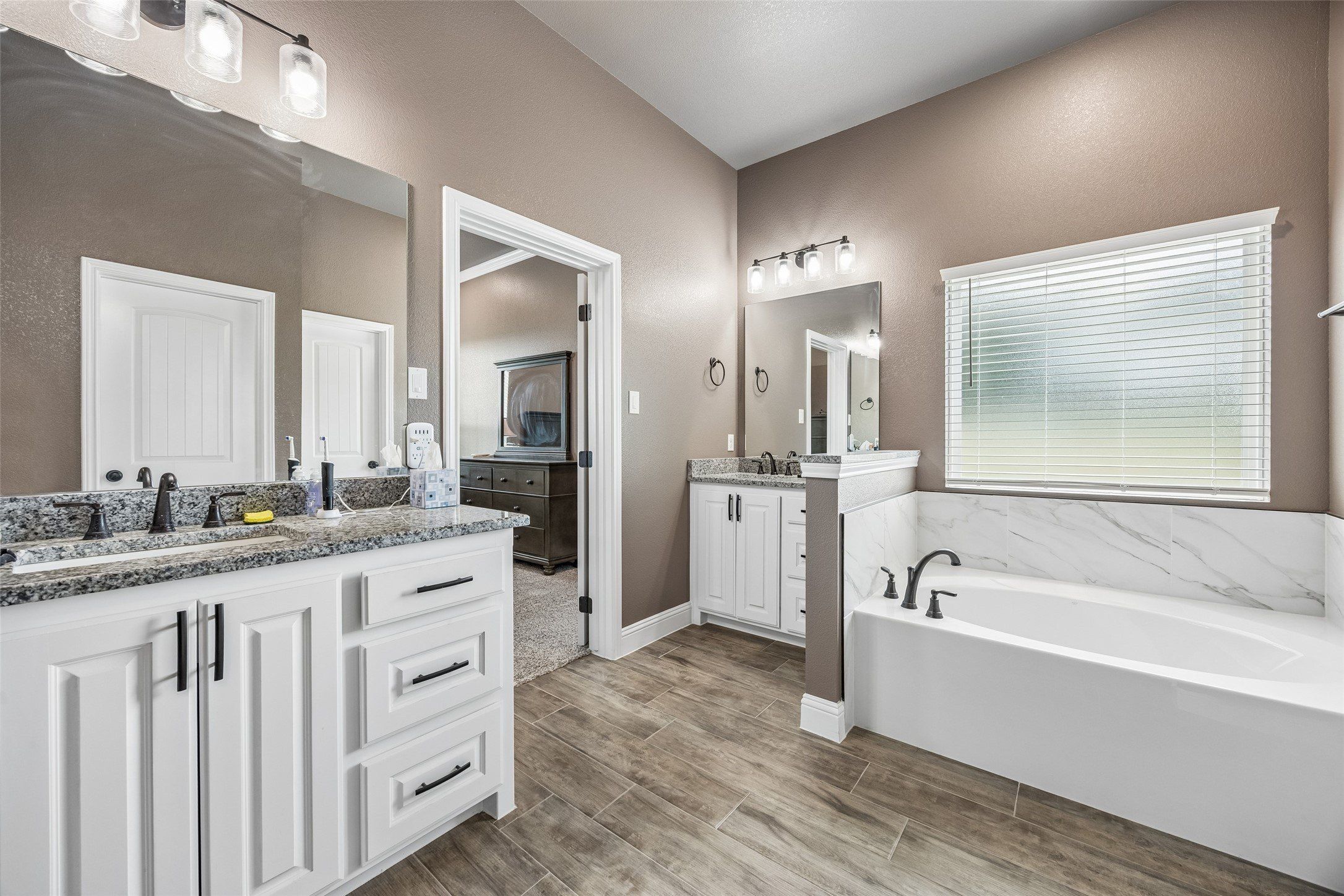 2000 Donna Court. Azle, TX 76020