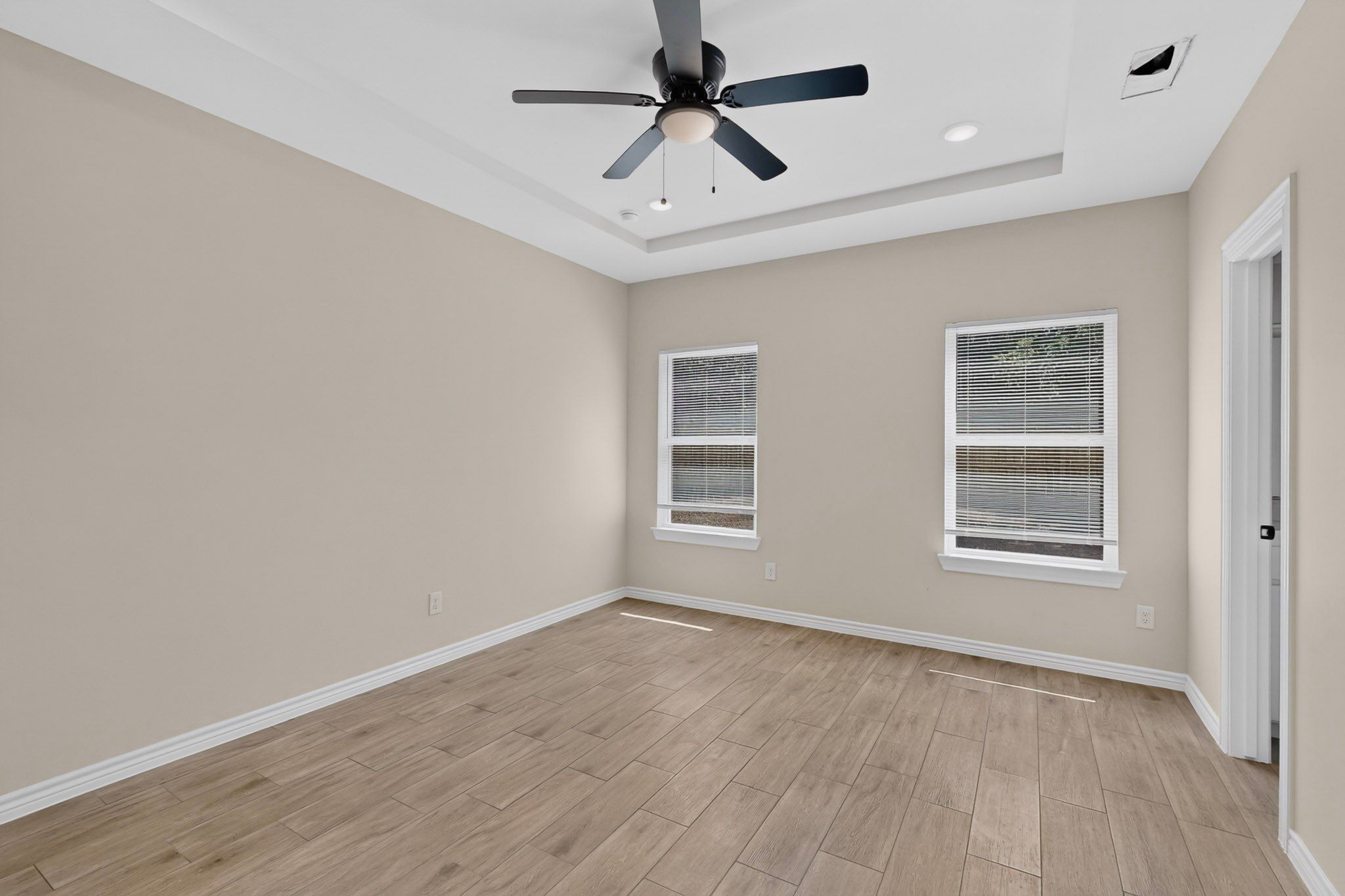 724 N Clements Street. Gainesville, TX 76240
