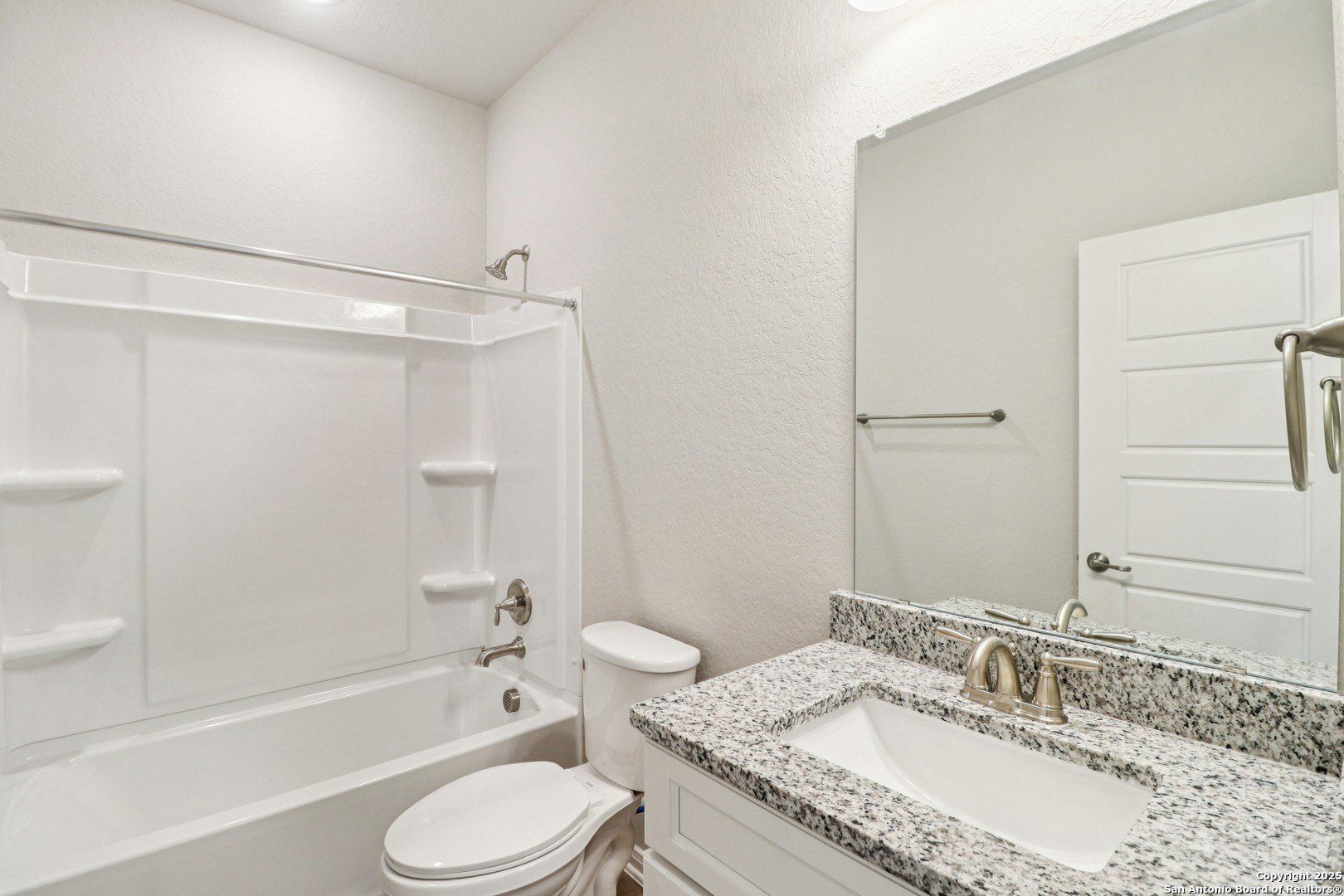 7224 Magnolia Creek. San Antonio, TX 78252