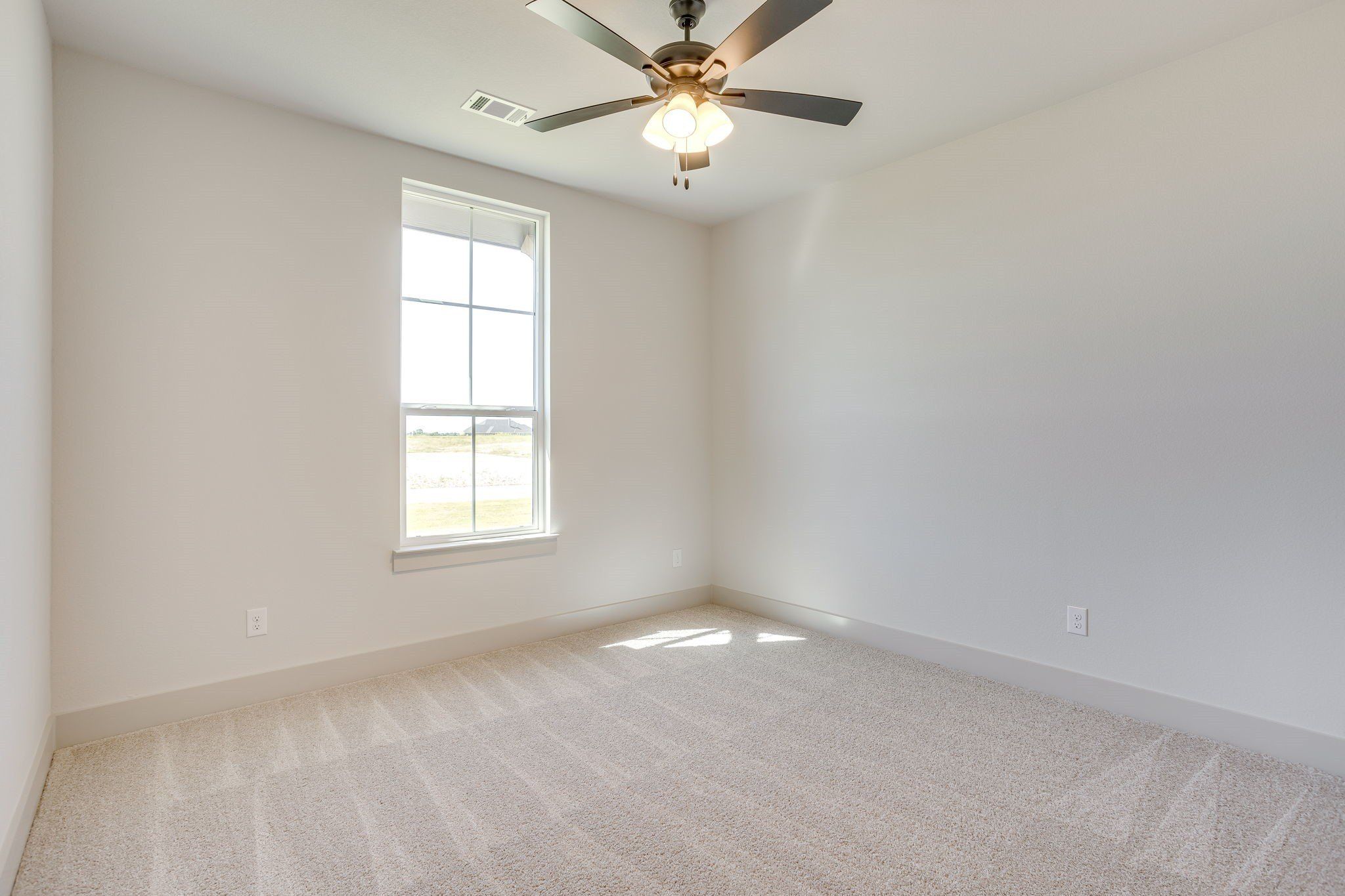 3051 Paradise Mountain Way. Waxahachie, TX 75167
