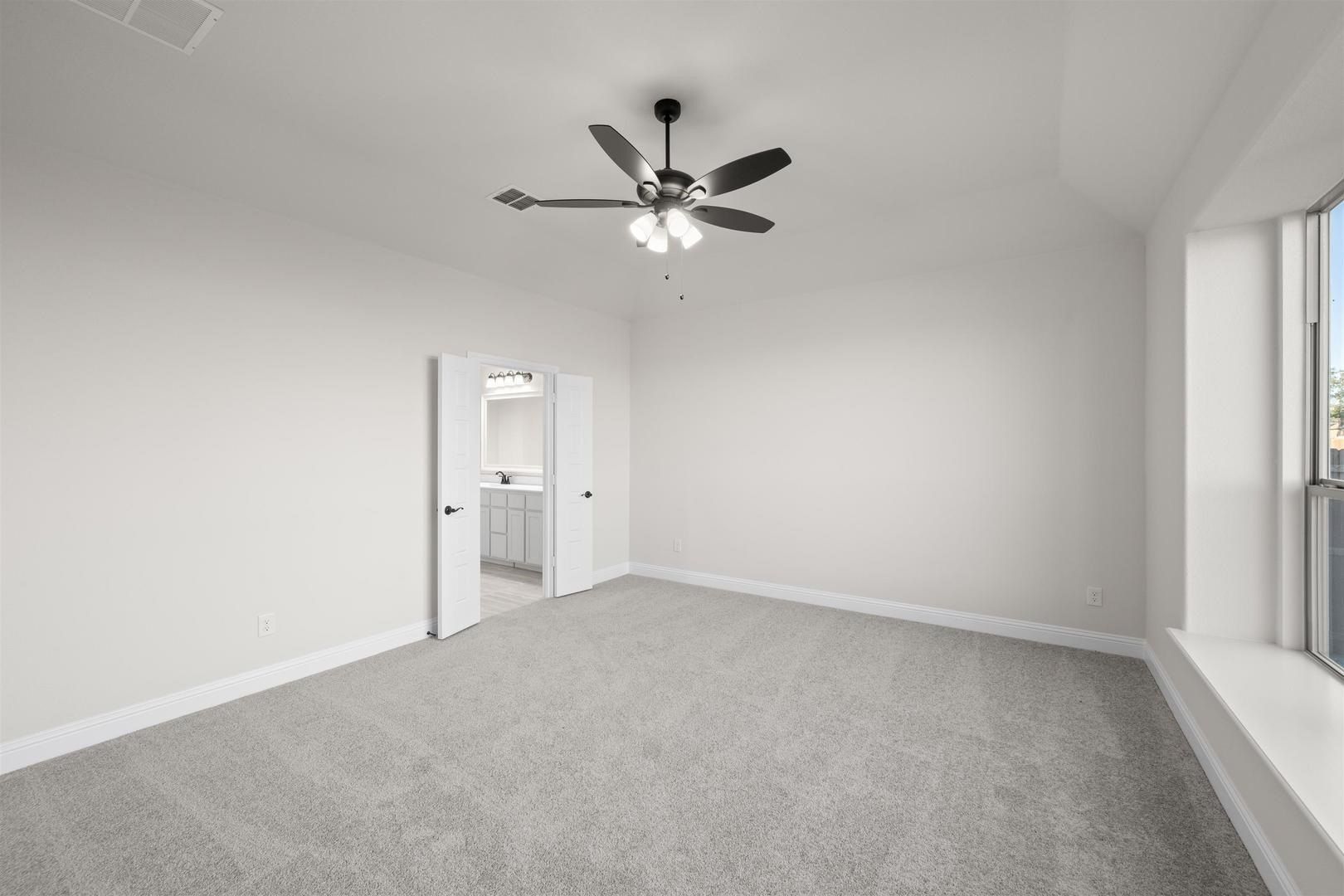 833 Condor Street. Burleson, TX 76028