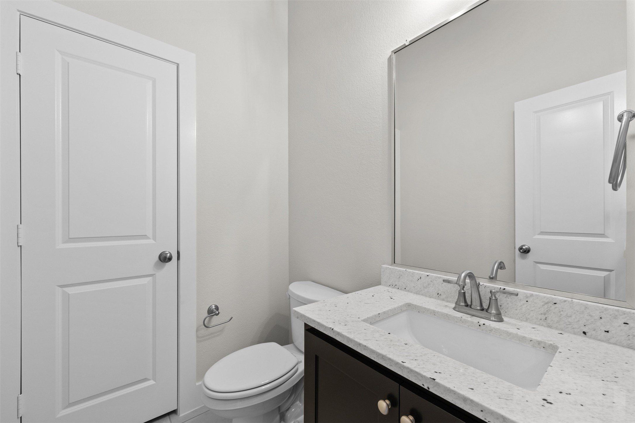 552 Holiday Avenue. Waxahachie, TX 75165