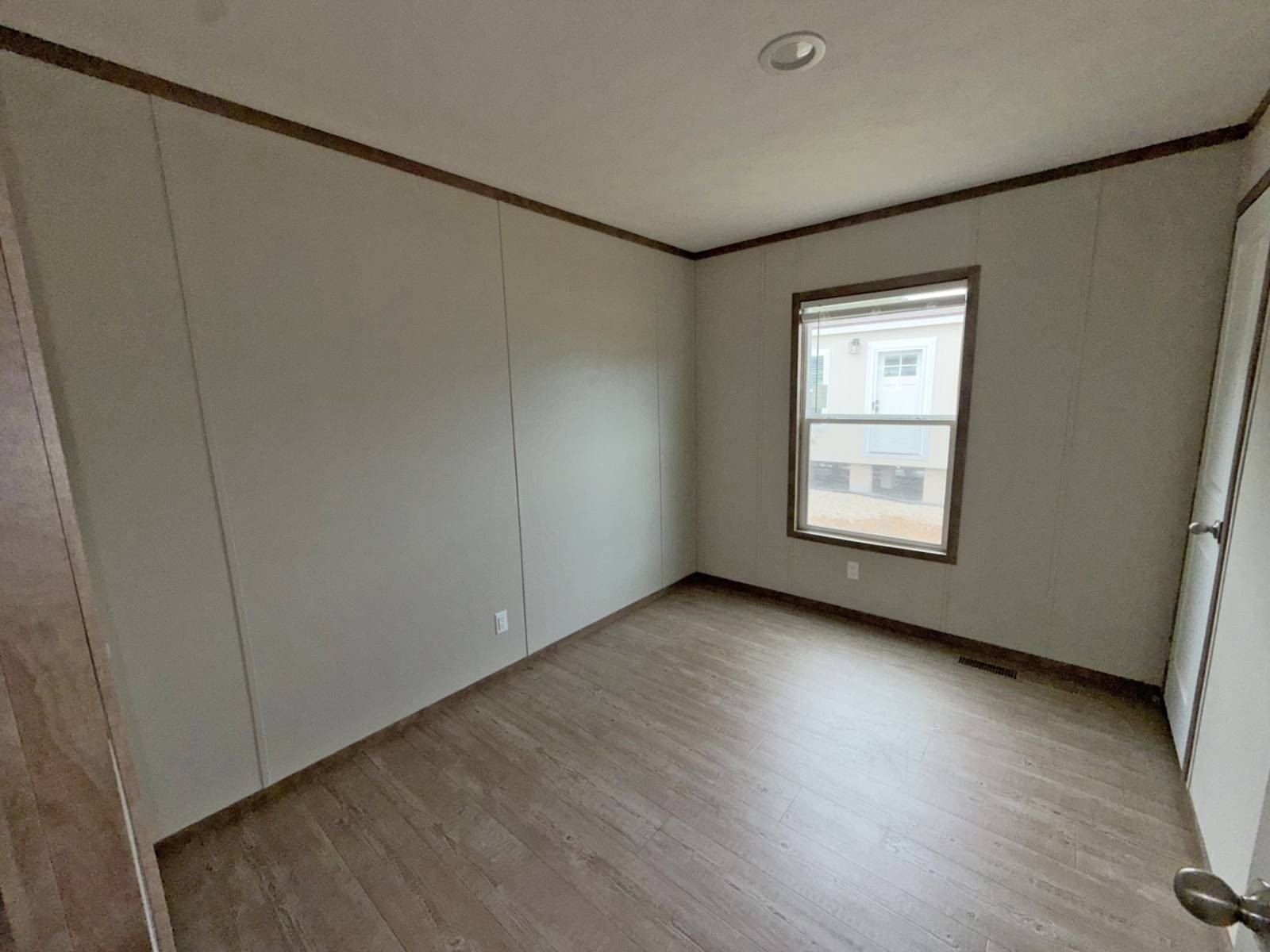 409 Sandy Bass Lane. Newark, TX 76071