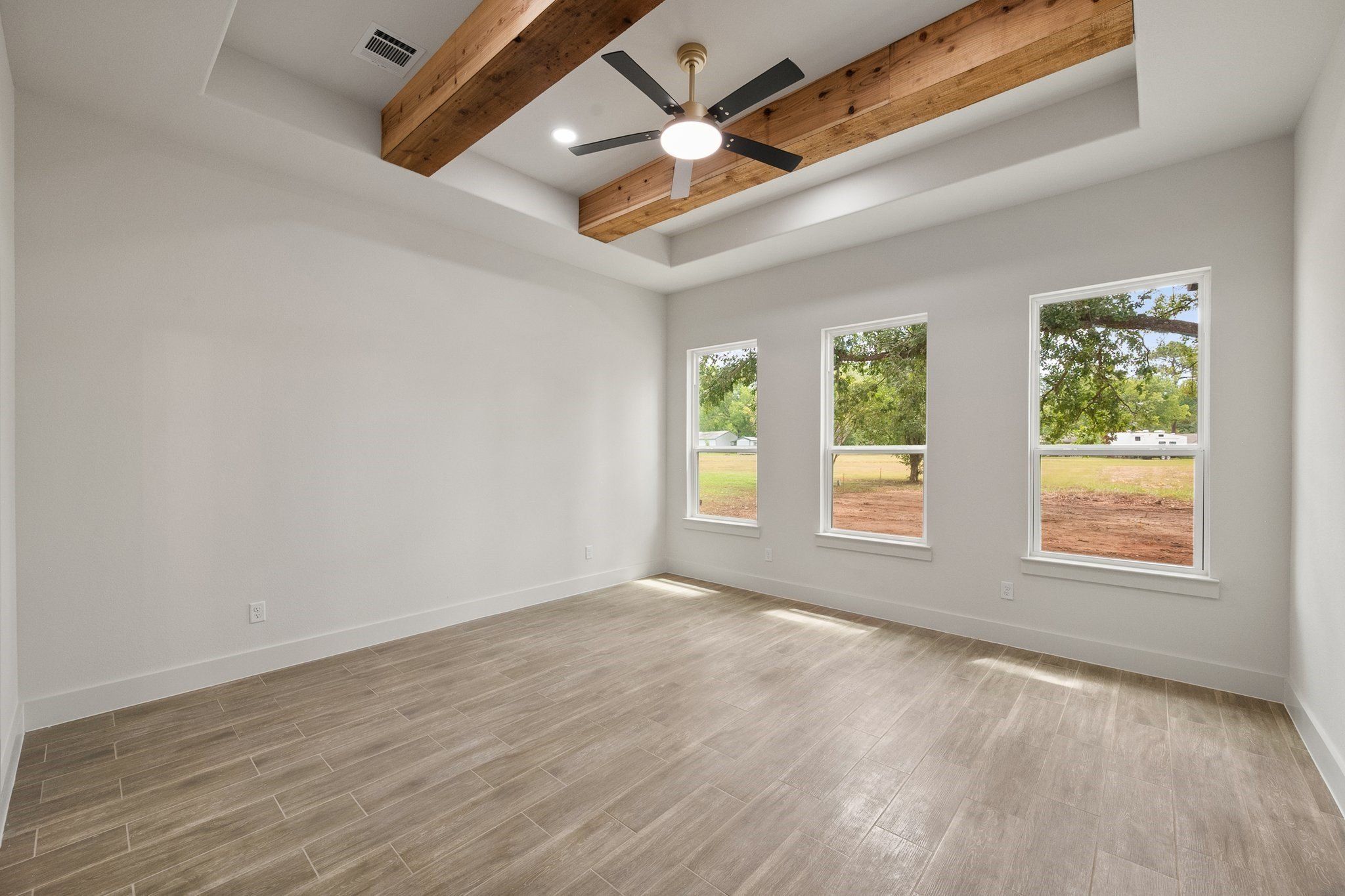 416 Stirrup Ranch Road. Trinidad, TX 75163