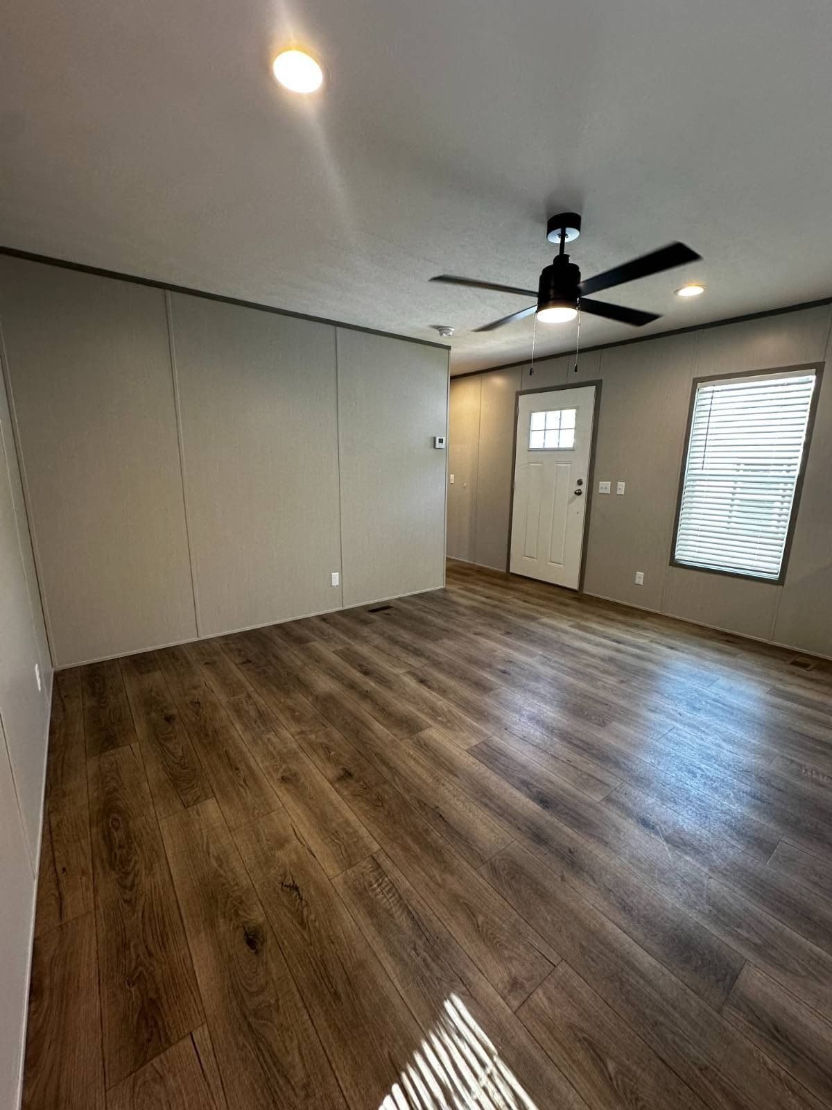 53 Palma Cir. Austin, TX 78744