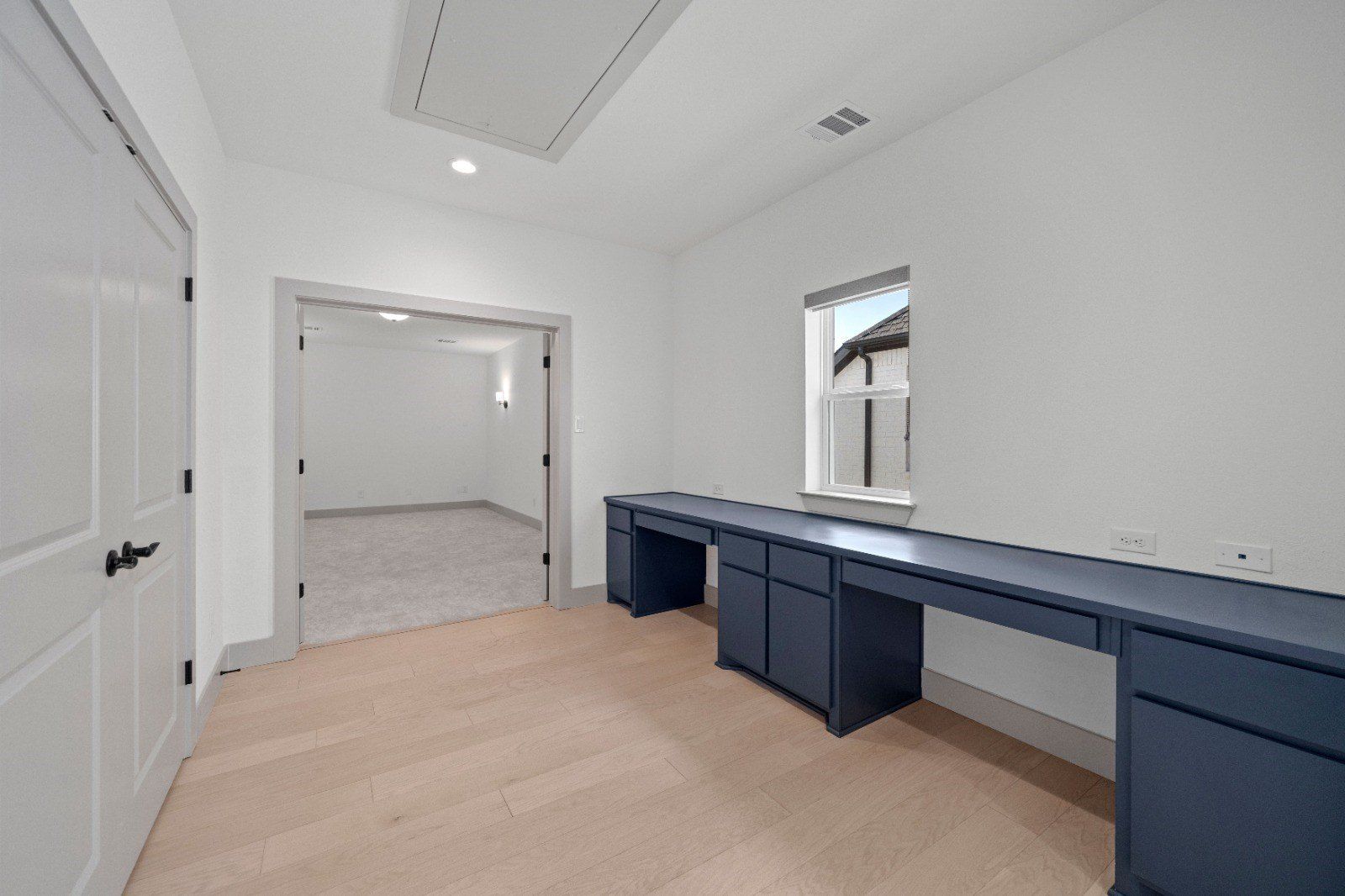 10375 Great Days Drive. Frisco, TX 75035