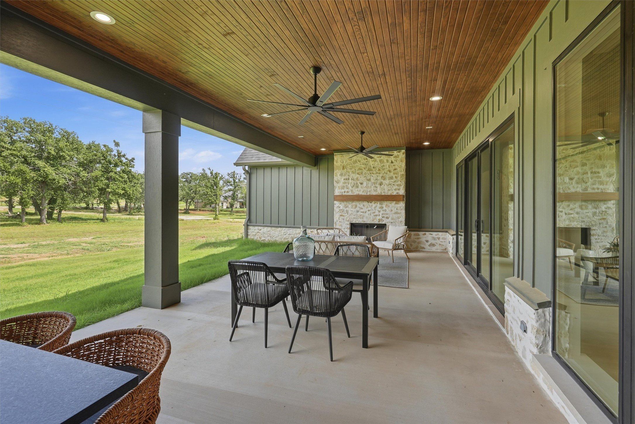 901 Herbert Hollow. Weatherford, TX 76087