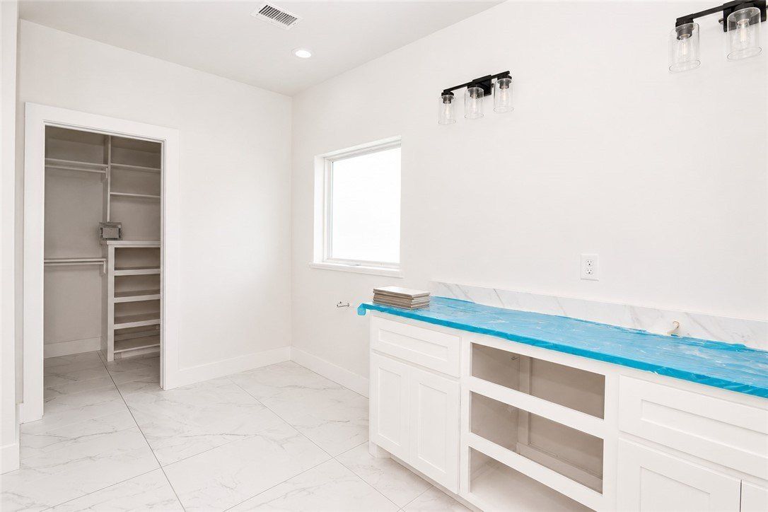 12822 Madalynn Drive. Corpus Christi, TX 78410