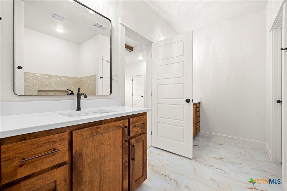 1803 Paint Horse Trail. Harker Heights, TX 76548