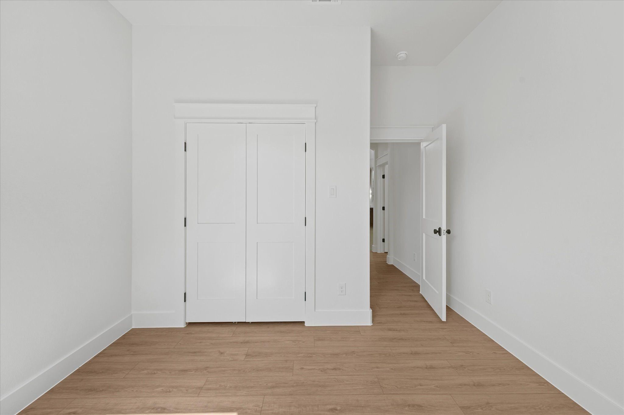 605 N Stewart Street. Azle, TX 76020