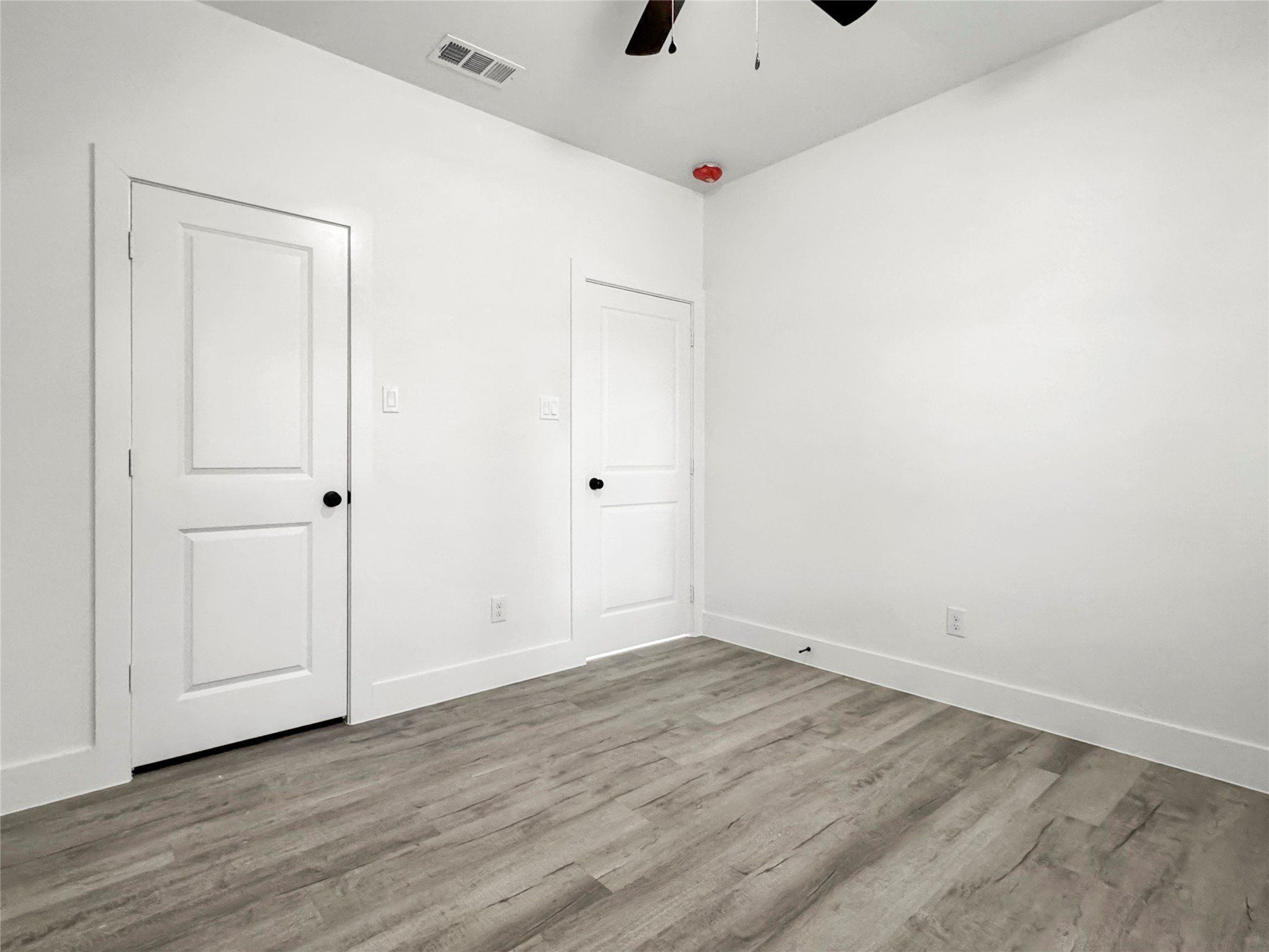 3104 Delafield Lane. Dallas, TX 75227