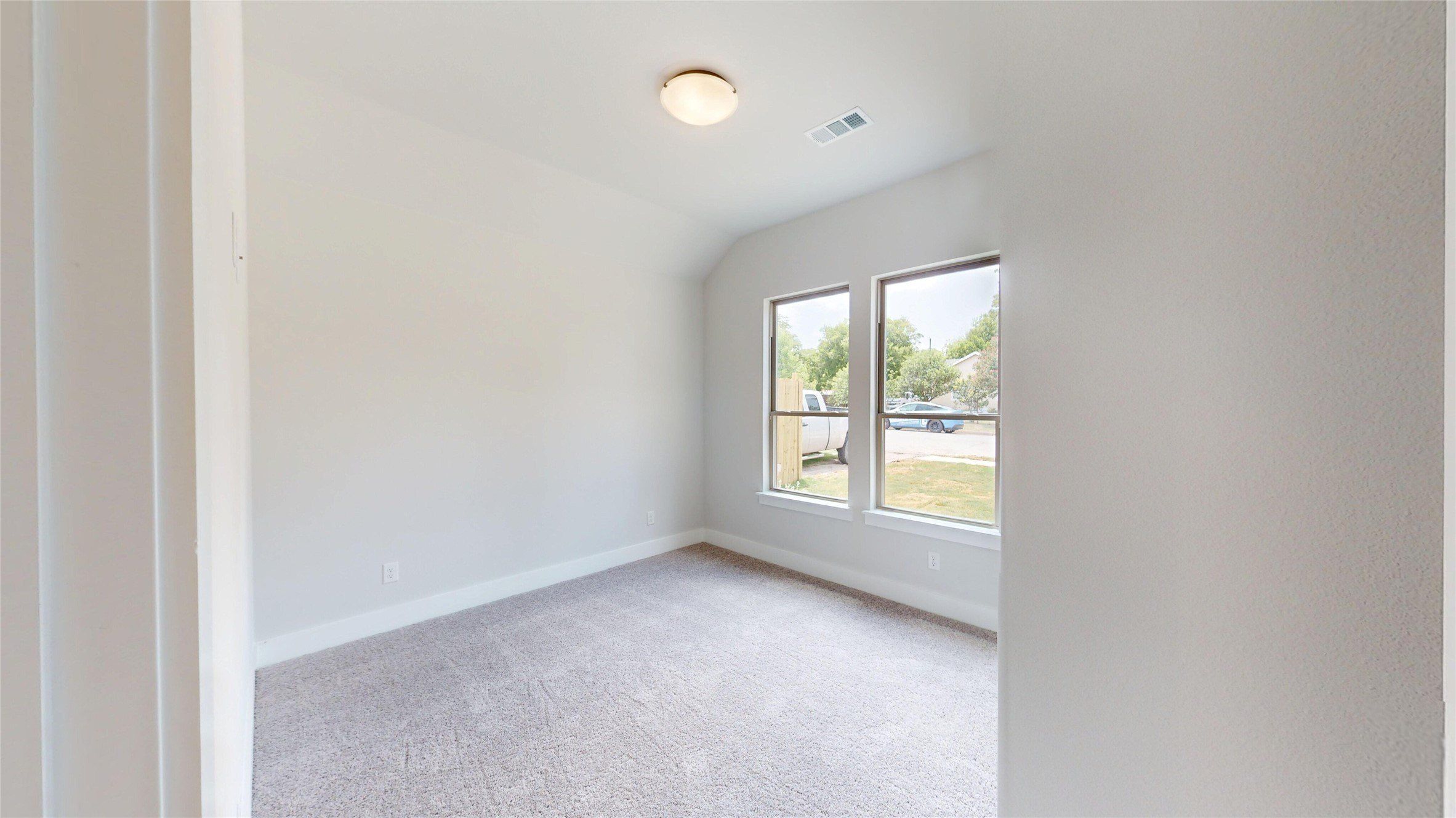 2825 S Grove Street. Fort Worth, TX 76104