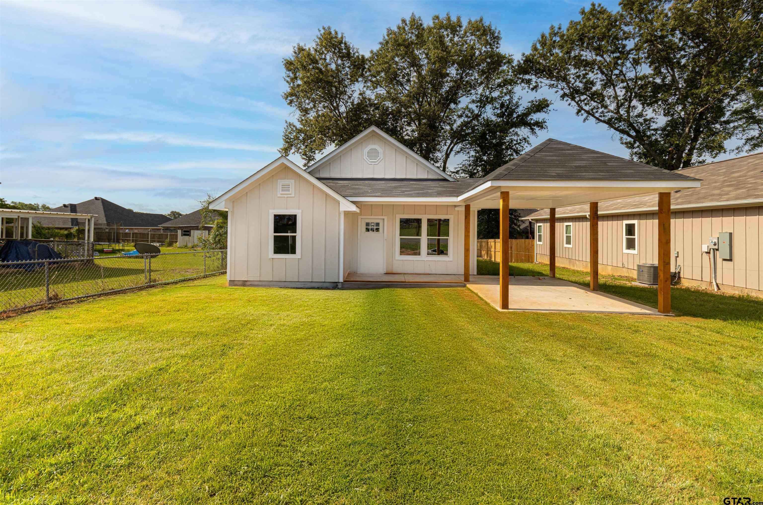 234 Elm St. Winona, TX 75792