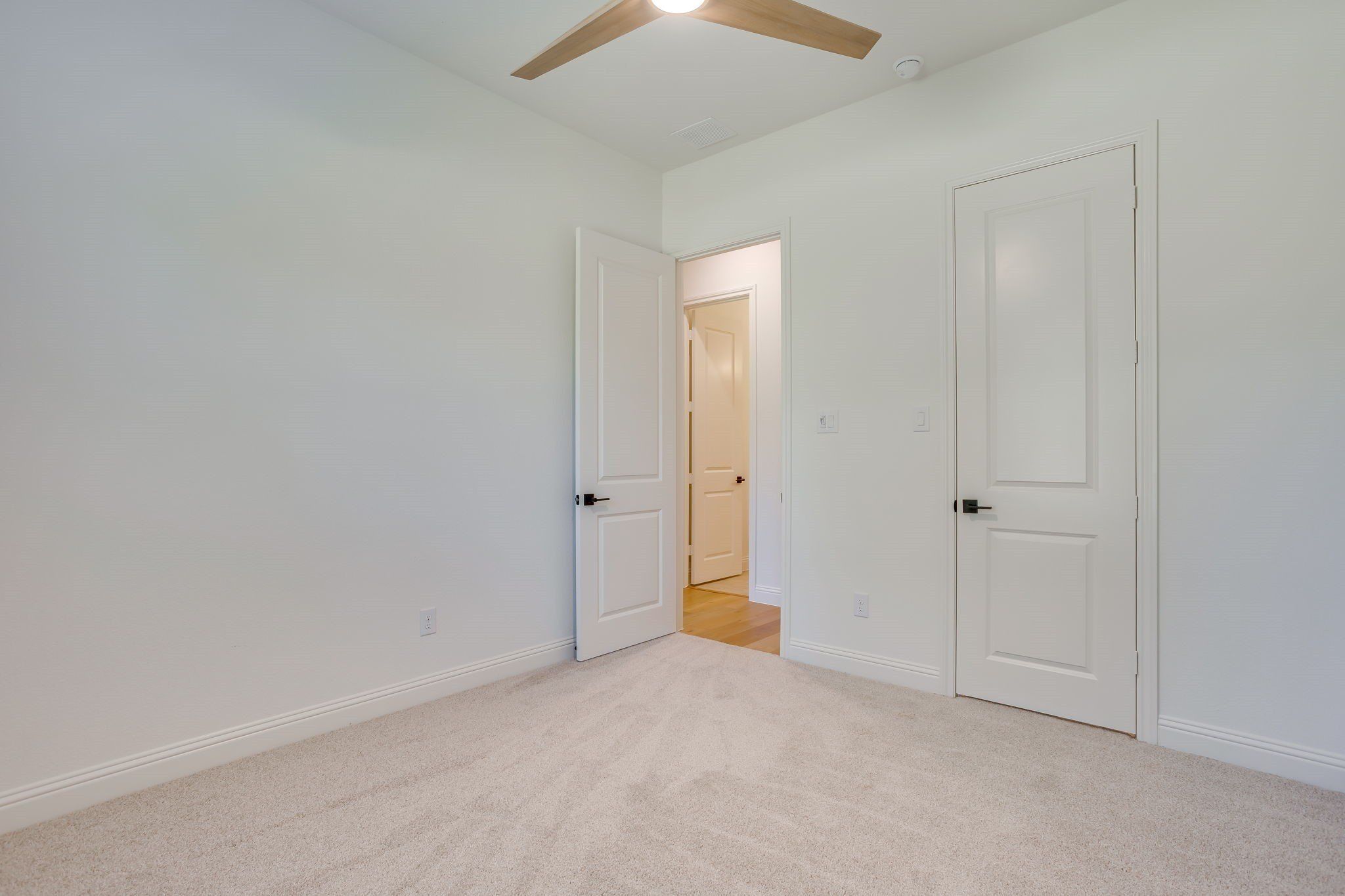 173 Oak Grove Way. Springtown, TX 76082