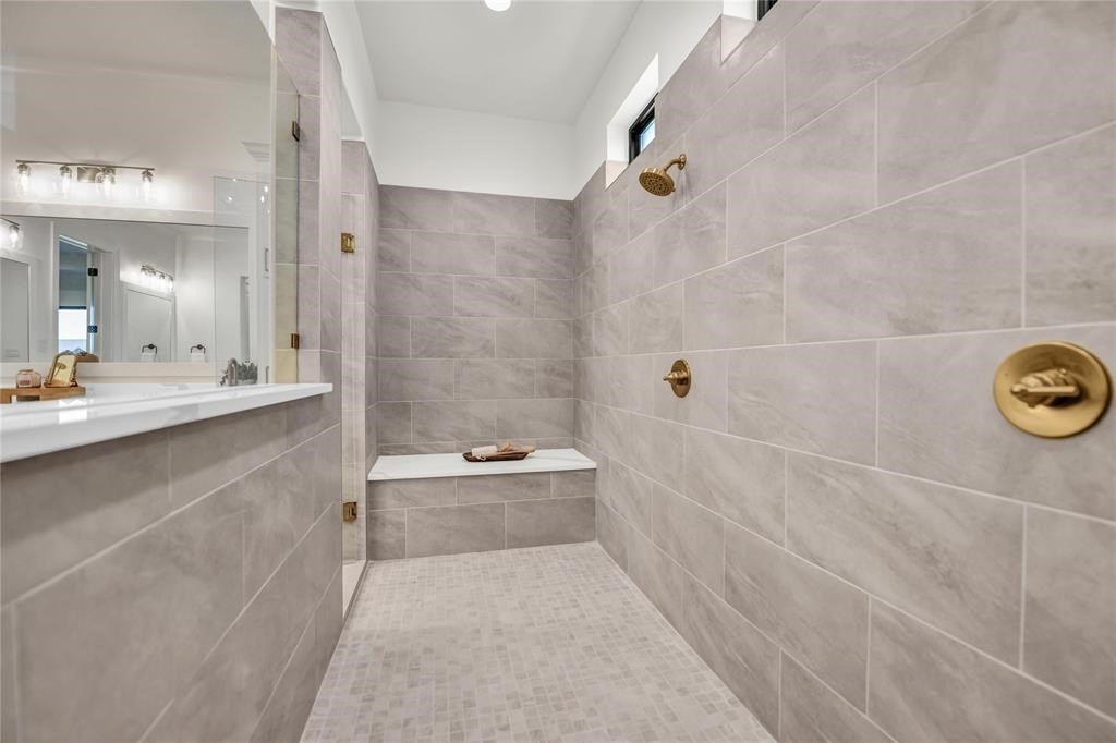 5017 Frost Creek. Aledo, TX 76008