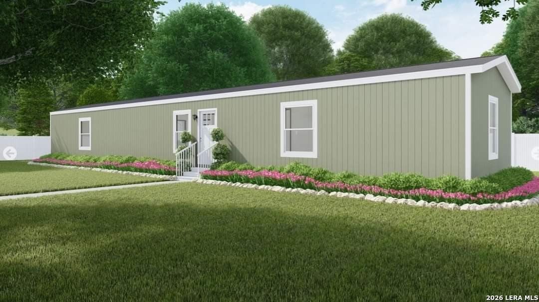 614 Novella. Adkins, TX 78101