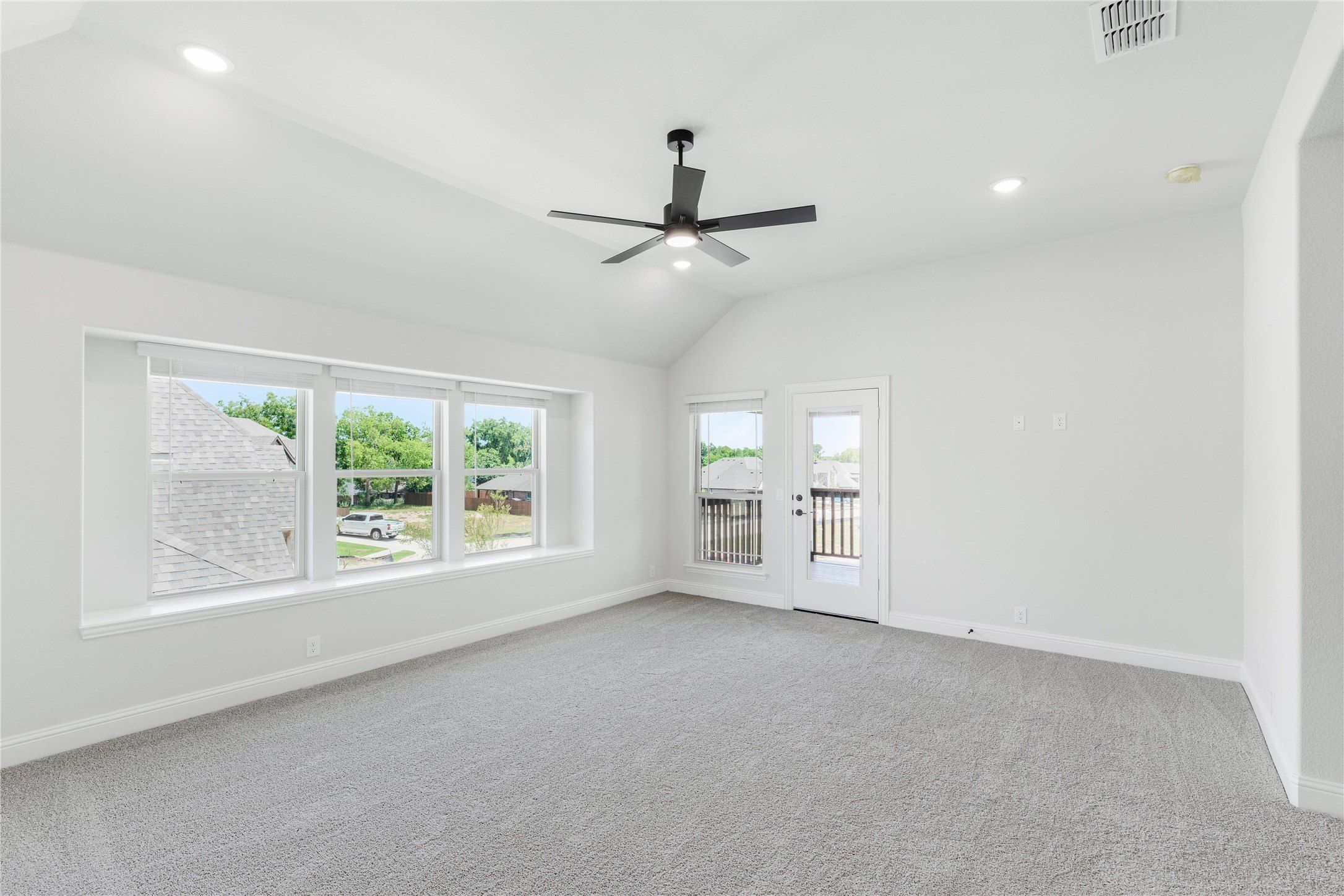 708 Condor Street. Joshua, TX 76058