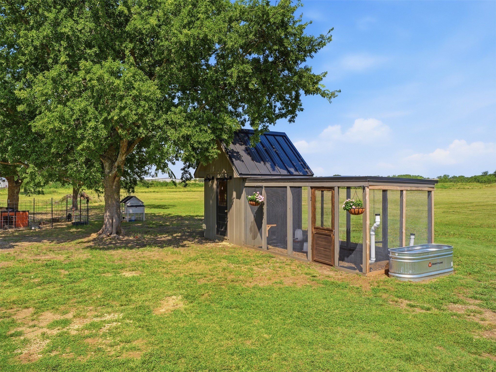 1521 County Road 1107B. Cleburne, TX 76031