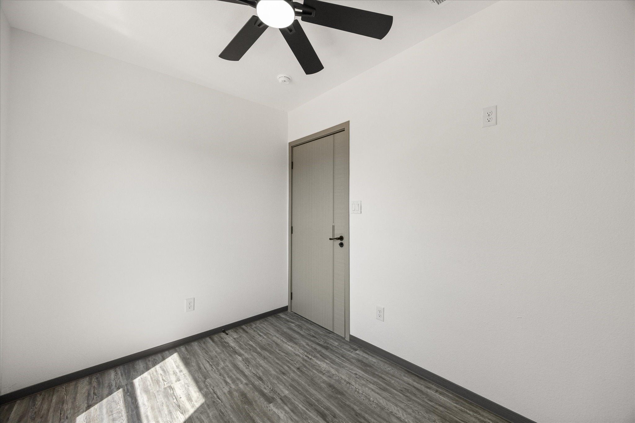 3614 Sioux Trail. Granbury, TX 76048