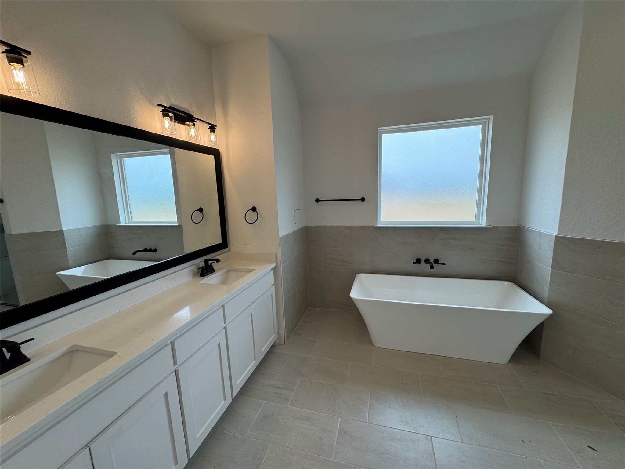 128 Passenger Way. Greenwood, TX 76246