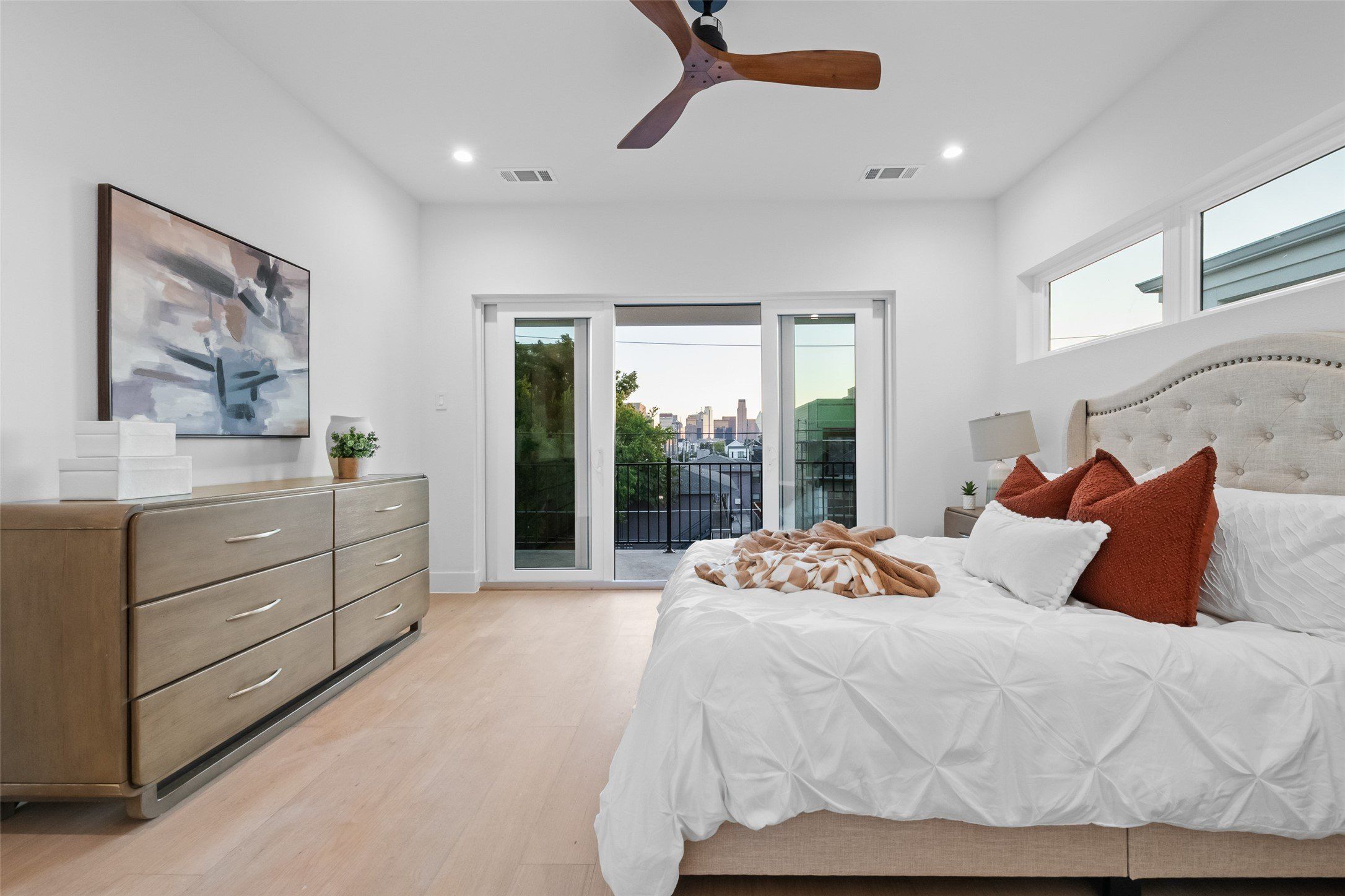 1514 Holly Avenue. Dallas, TX 75204