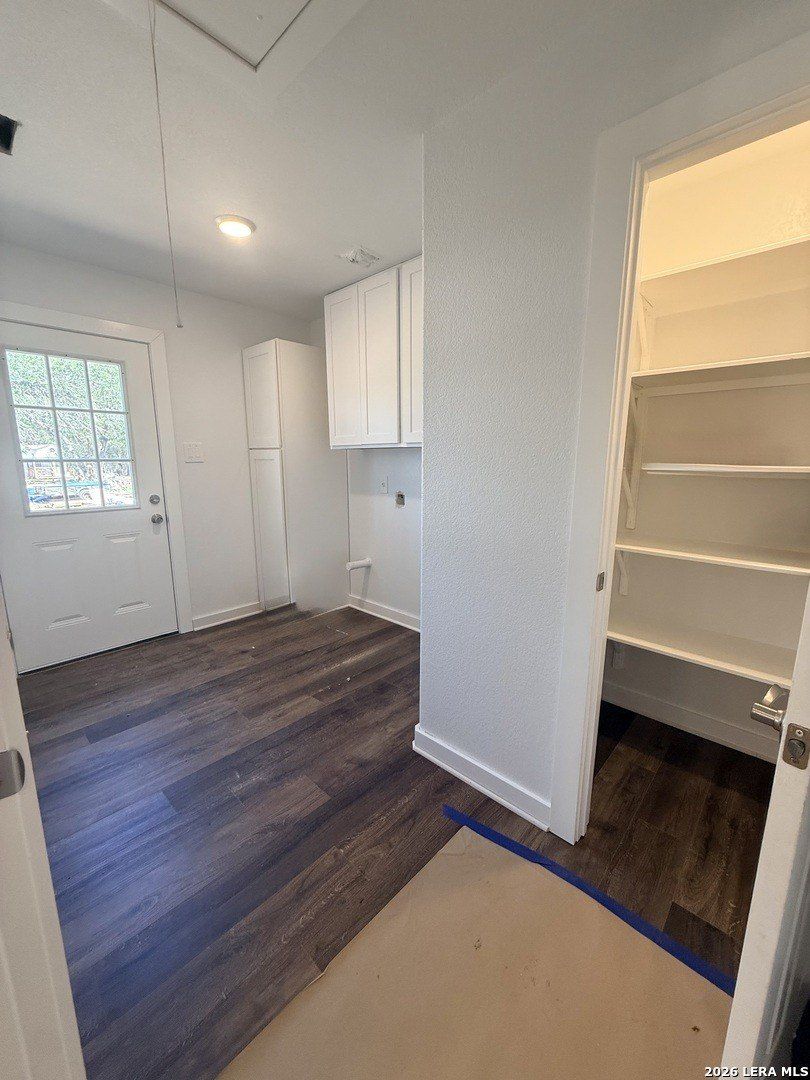 918 Scenic Dr. Bandera, TX 78003
