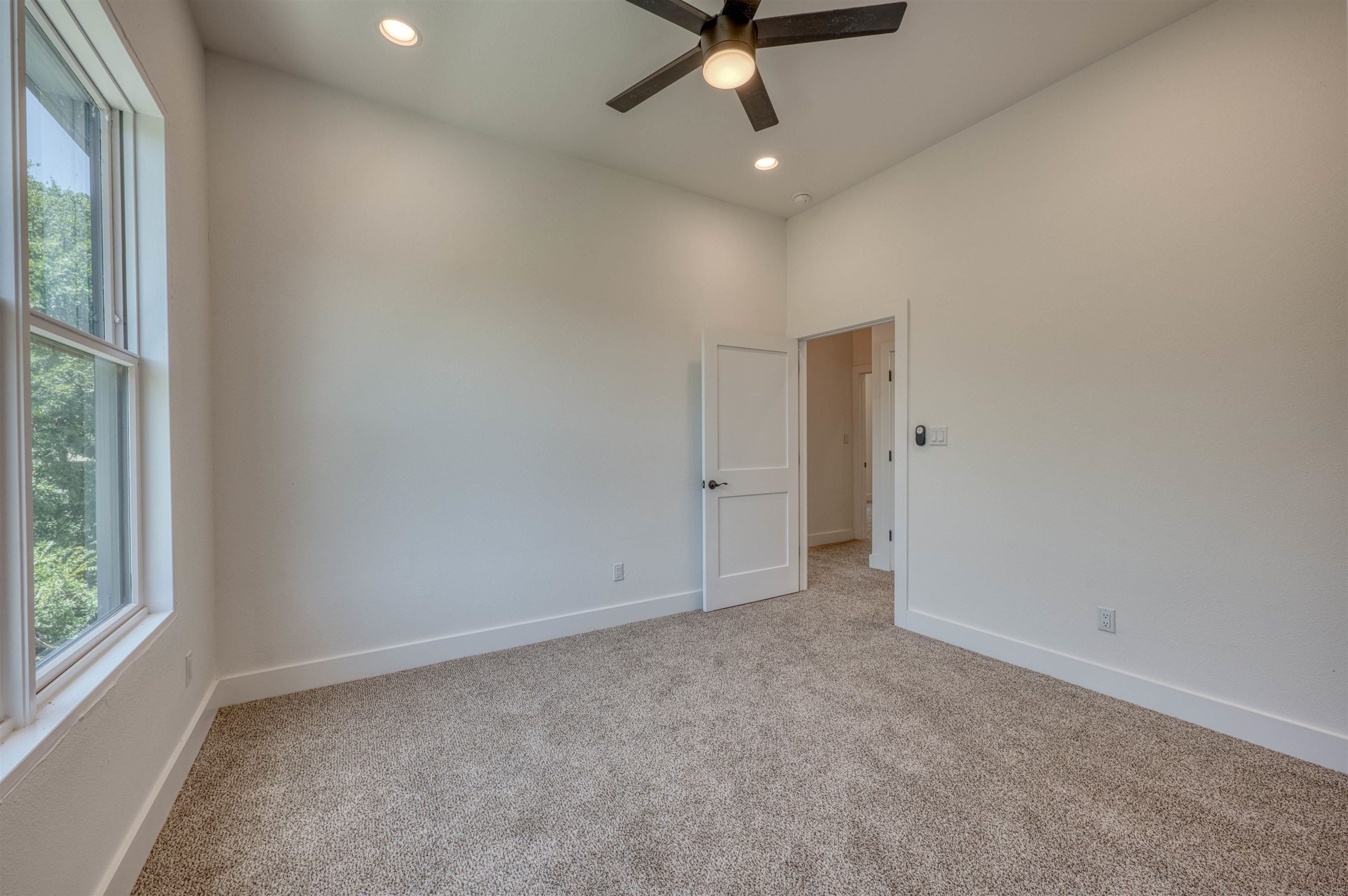 613 Apache Tear. Horseshoe Bay, TX 78657